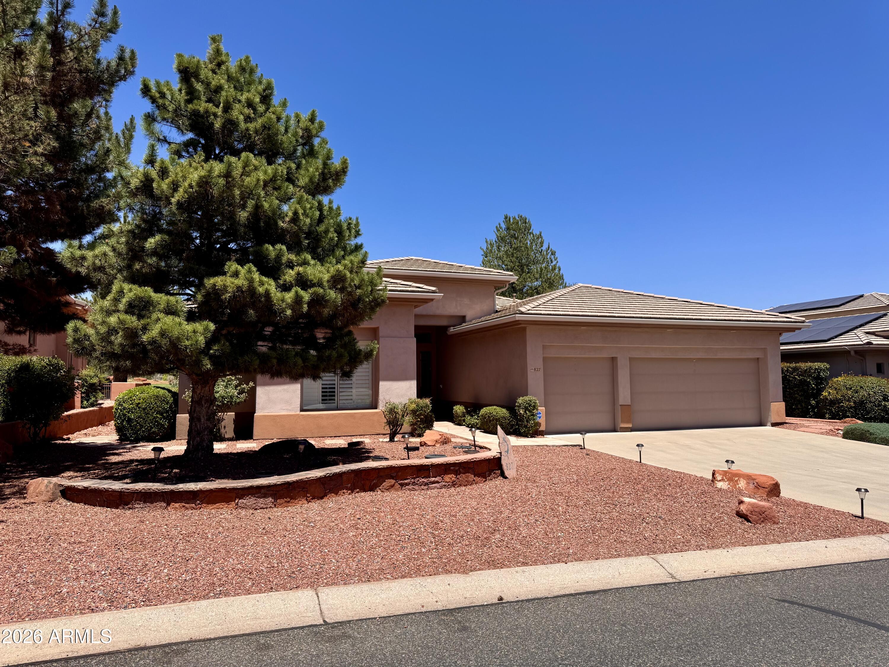 827 CROWN RIDGE Road