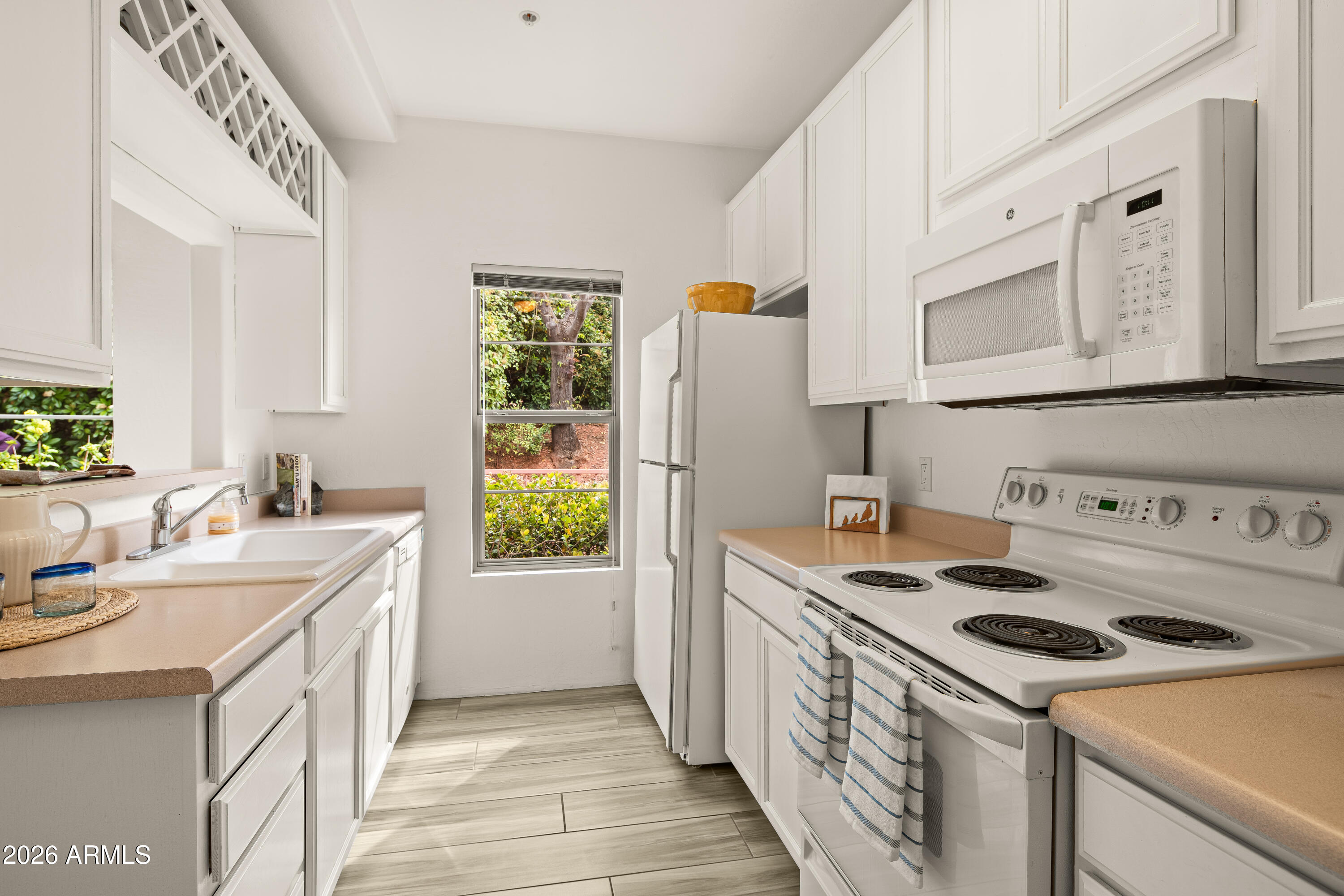 841 DUSTY ROSE Drive