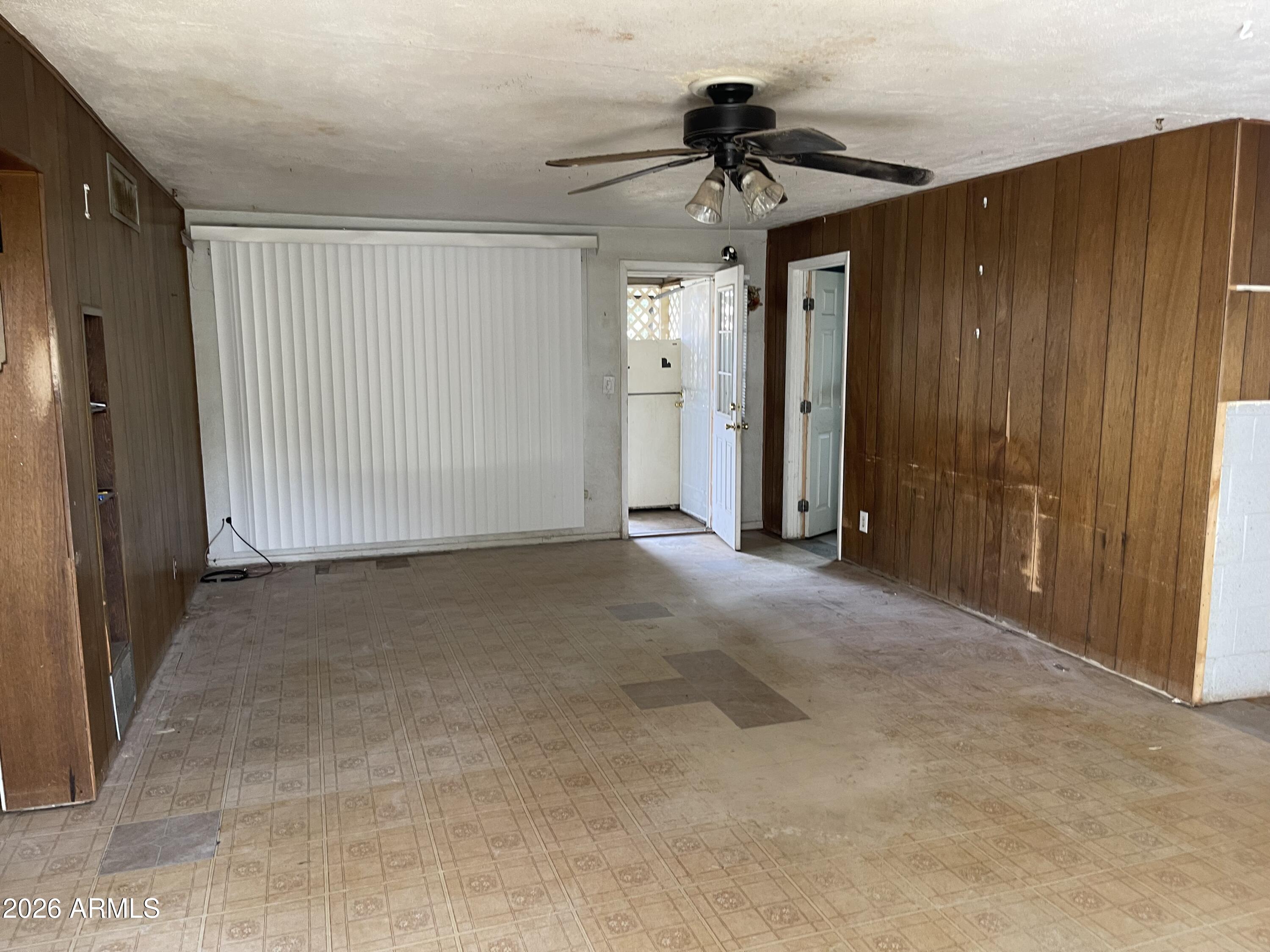 4602 W PALMAIRE Avenue