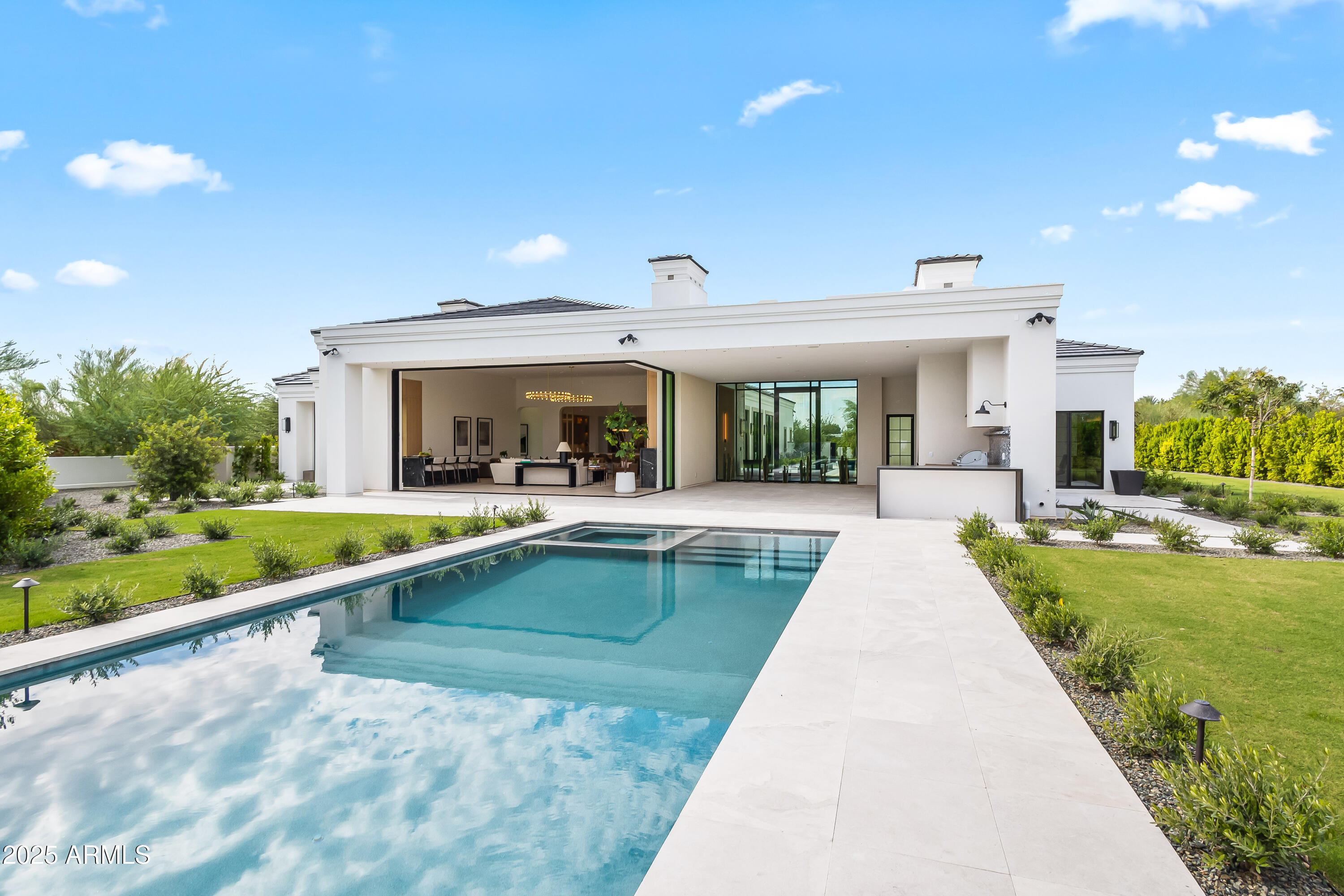 3653 E CAMINO SIN NOMBRE --