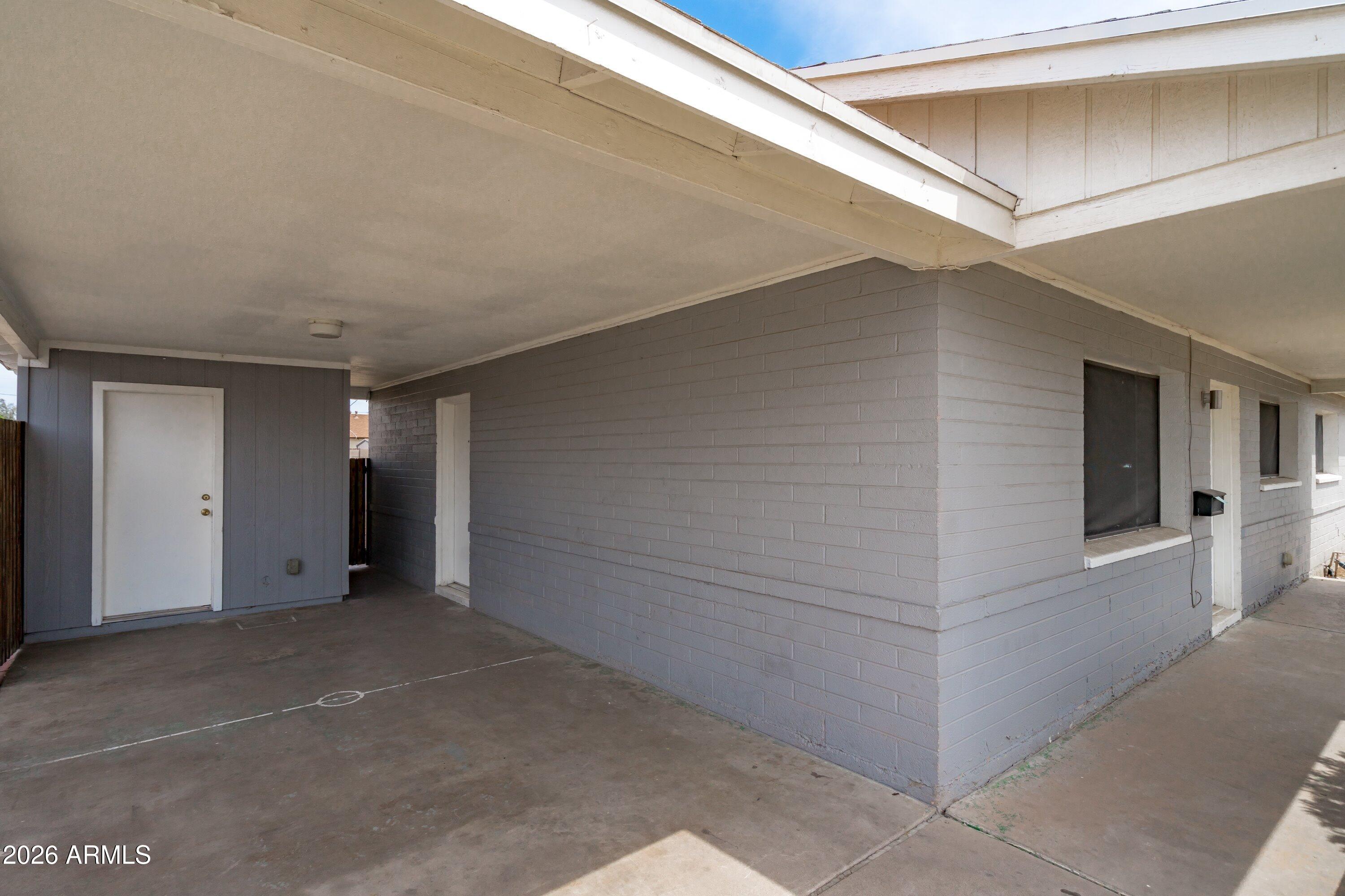 3438 W SIERRA Street