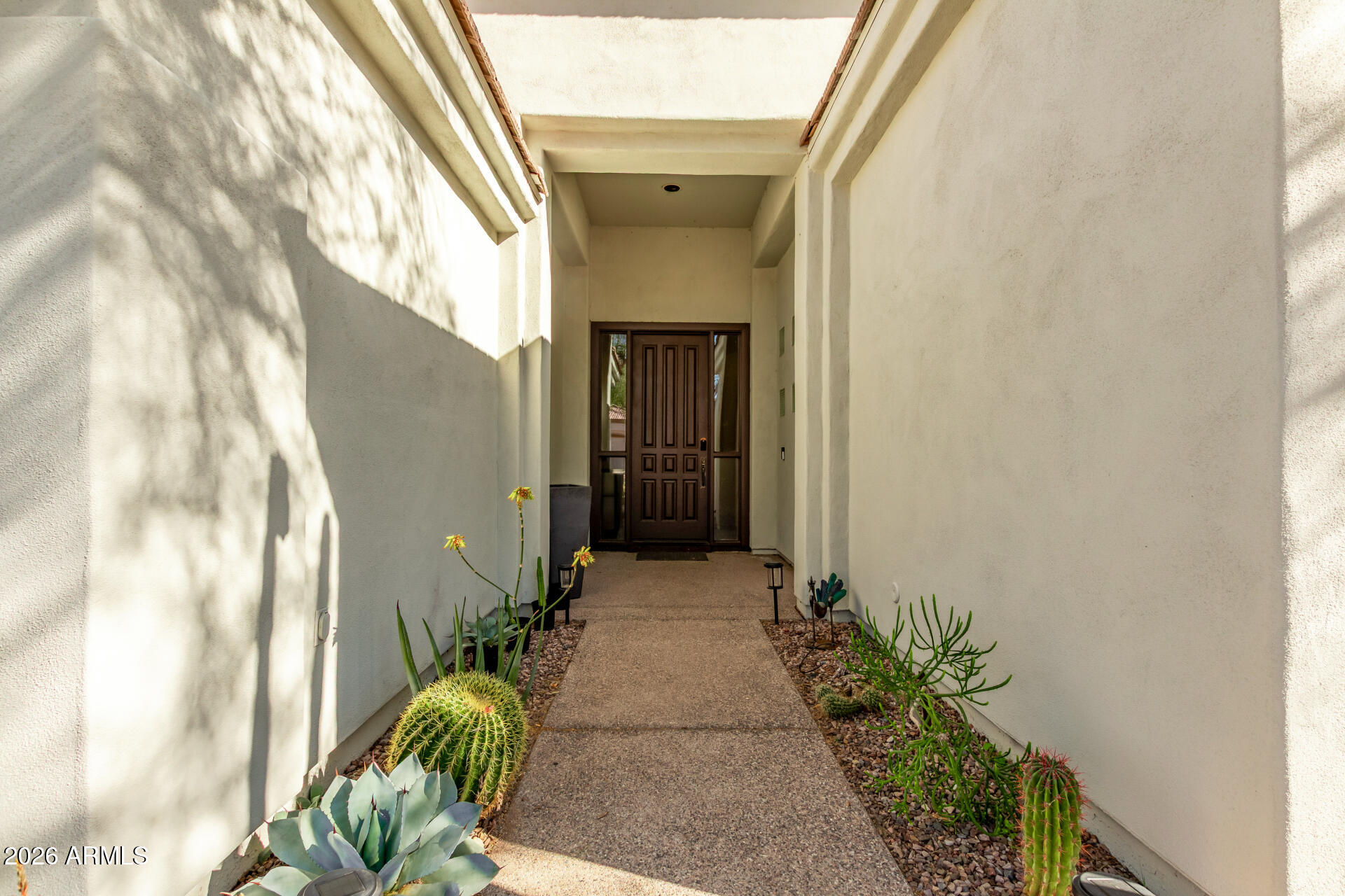 15621 E CACTUS Drive