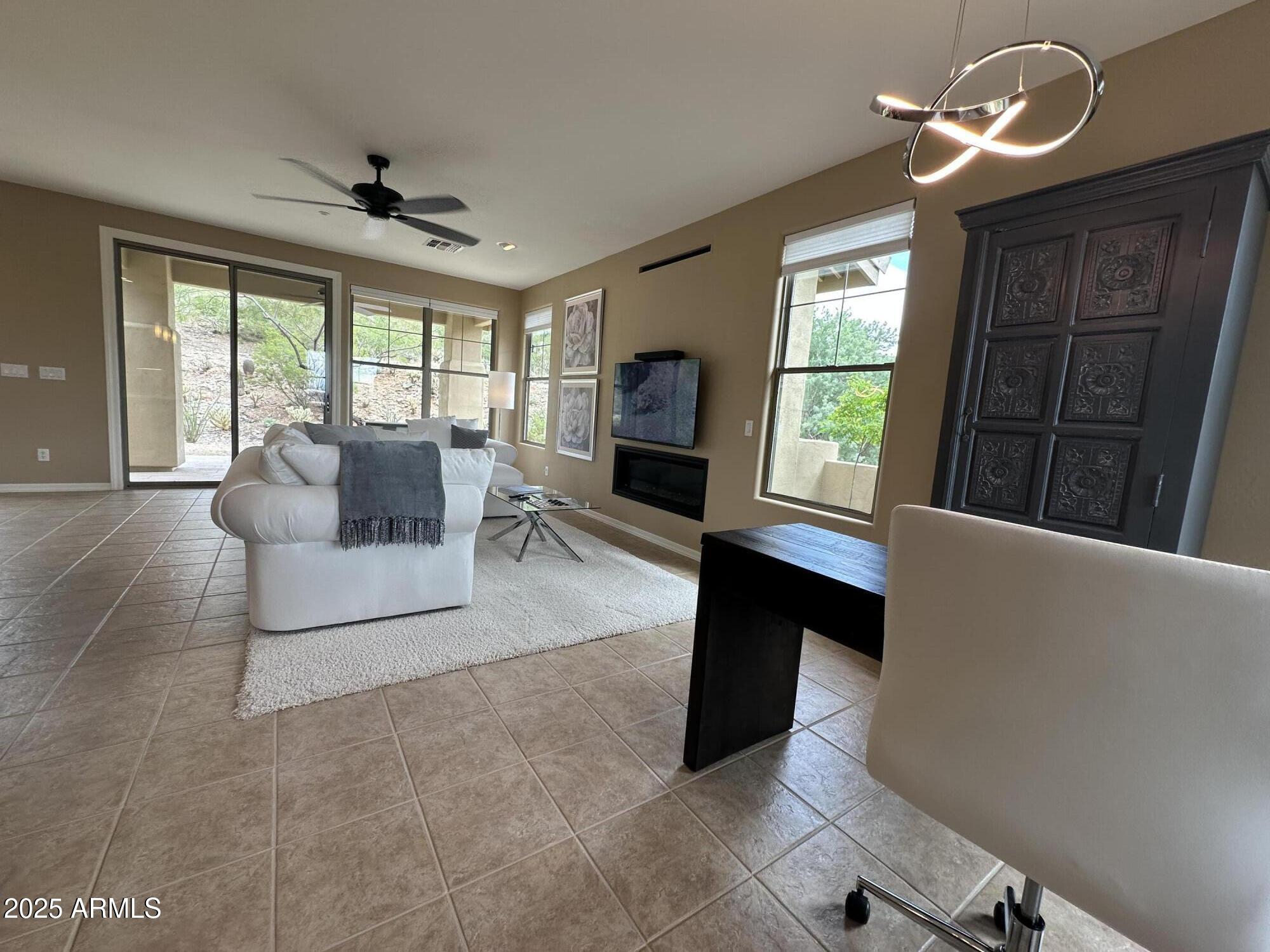 11489 E RAINTREE Drive