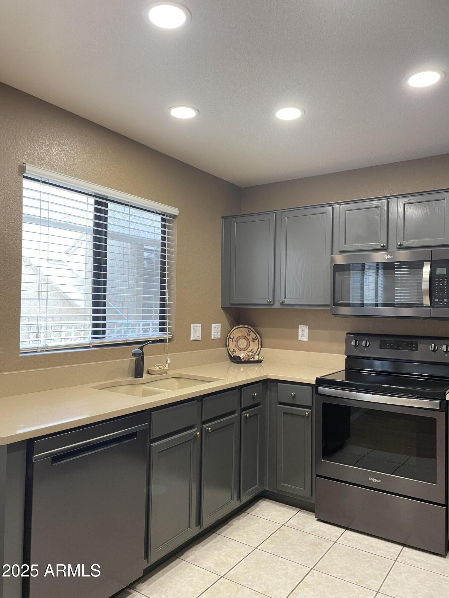 19400 N WESTBROOK Parkway 216