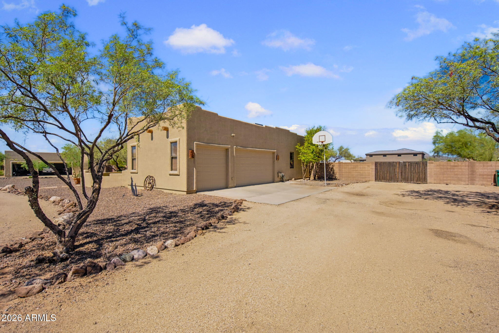 2818 W Tanya Trail