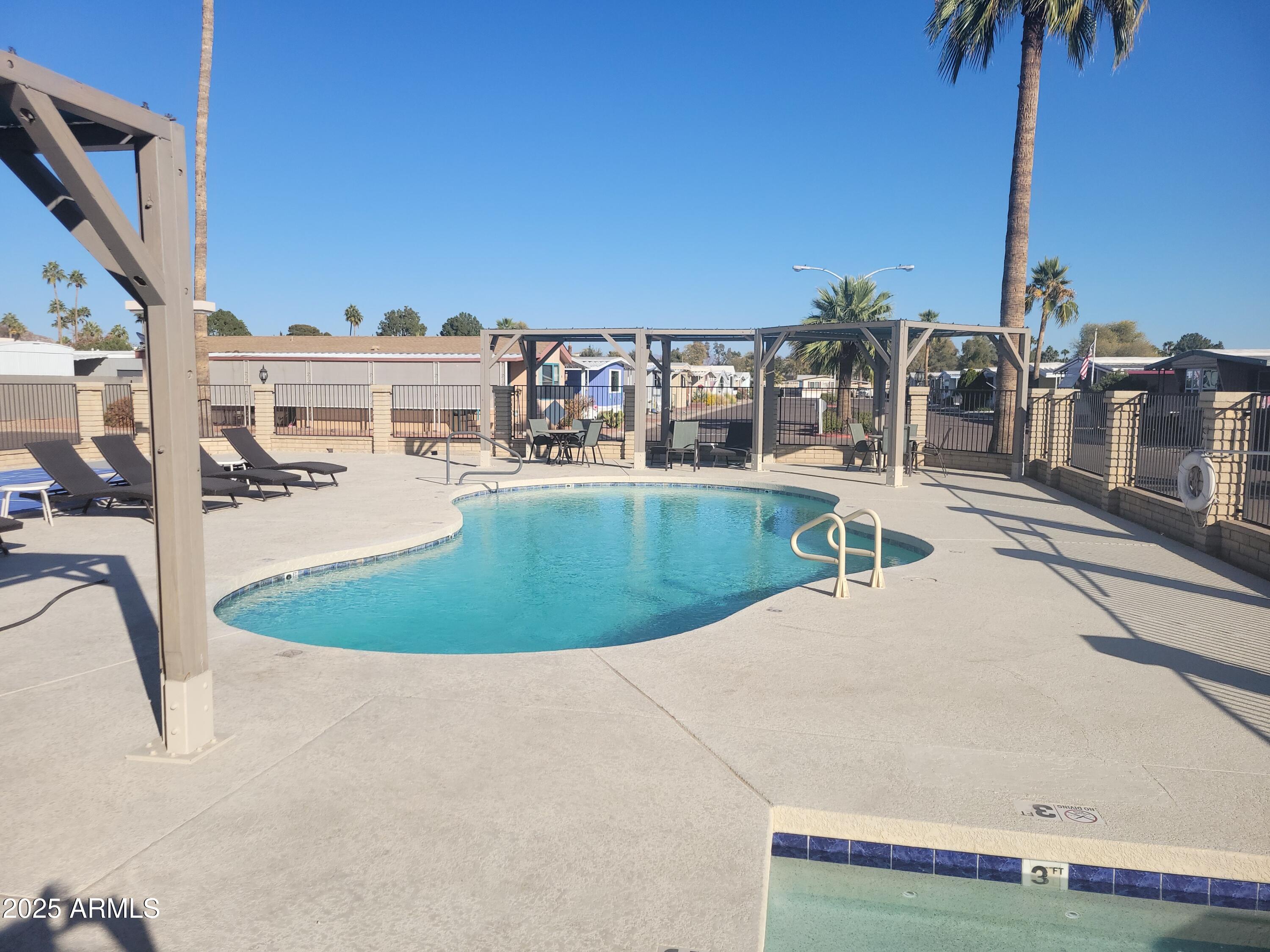 Phoenix North Mobile Home Park - Residential