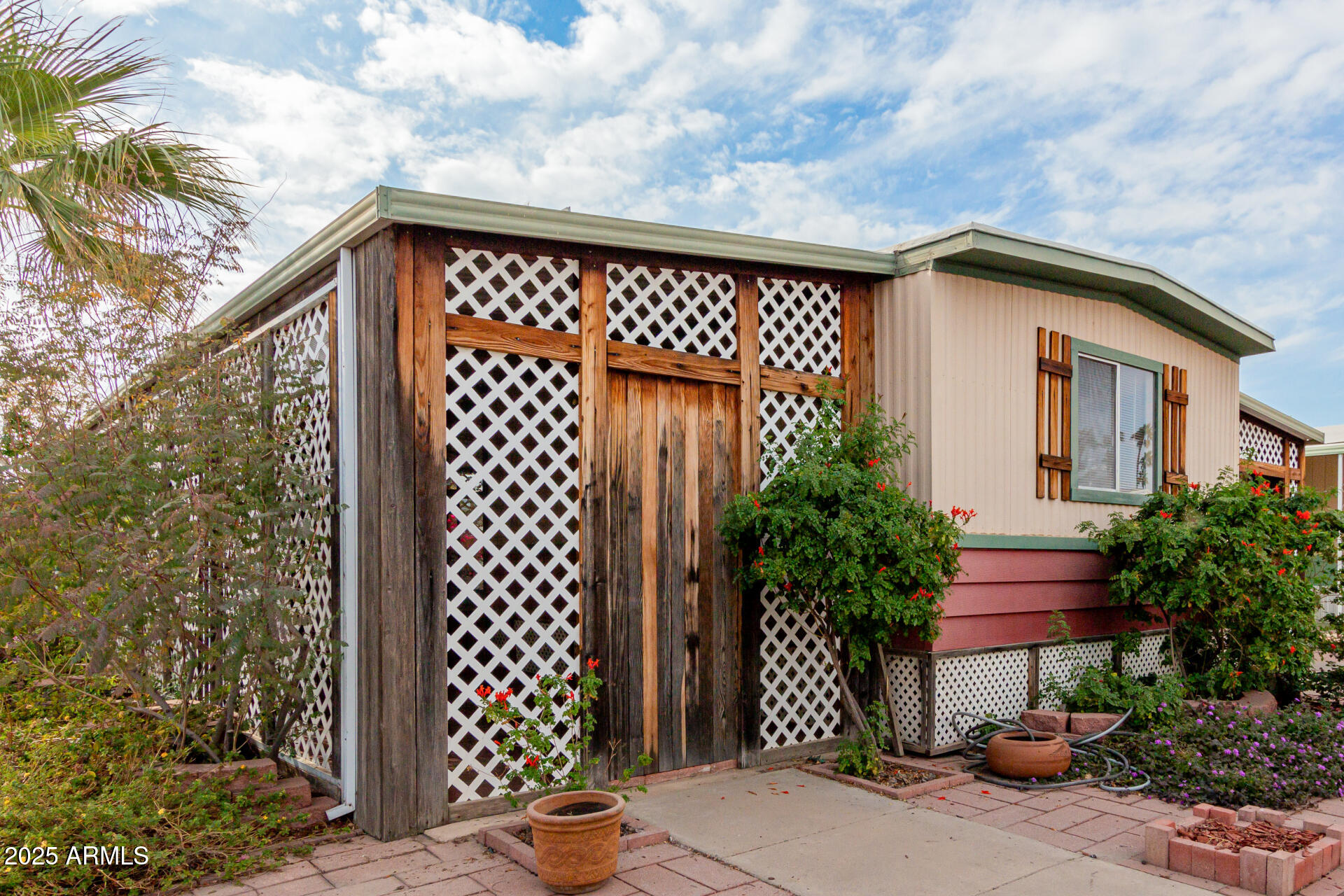 Phoenix North Mobile Home Park - Residential
