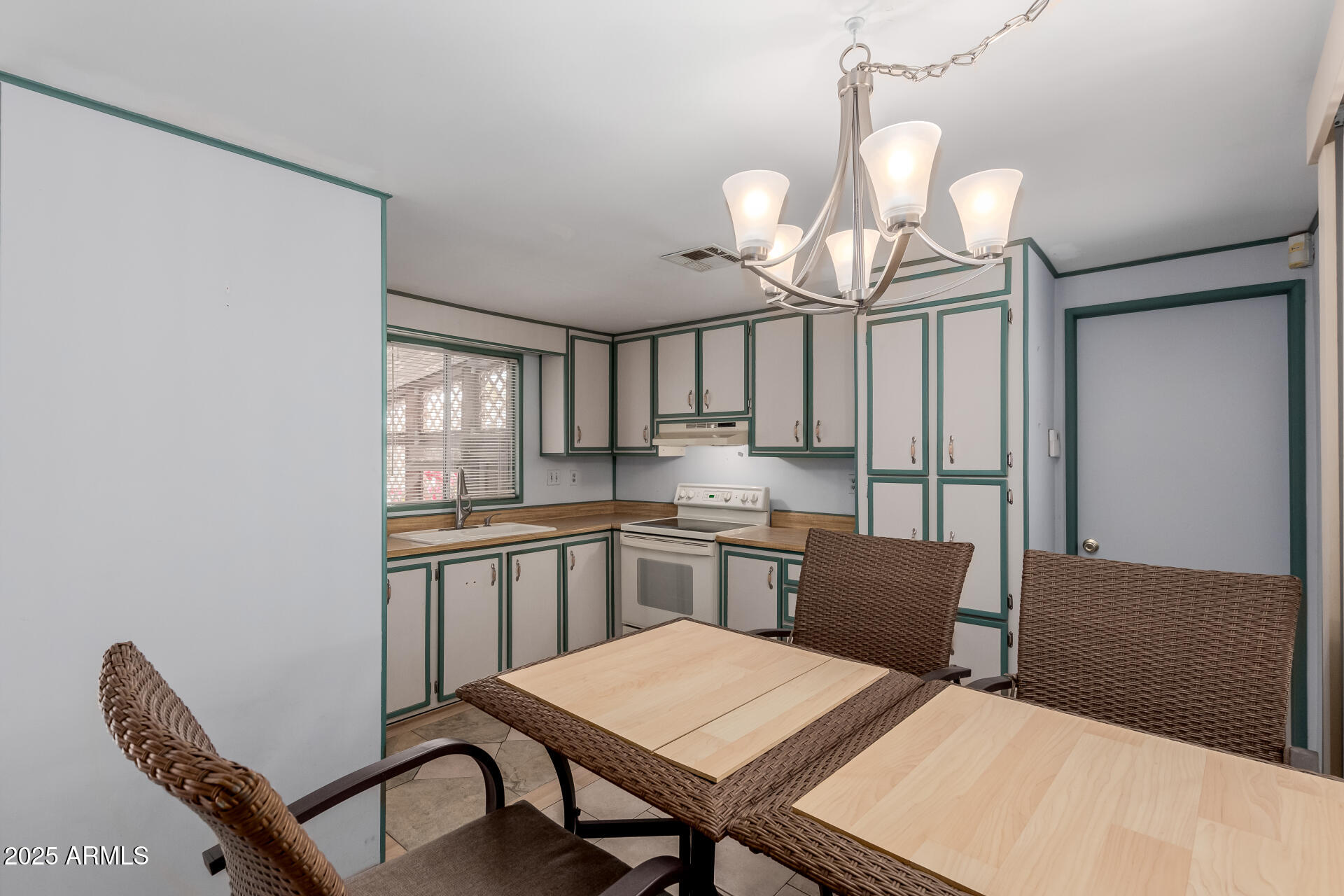 Phoenix North Mobile Home Park - Residential