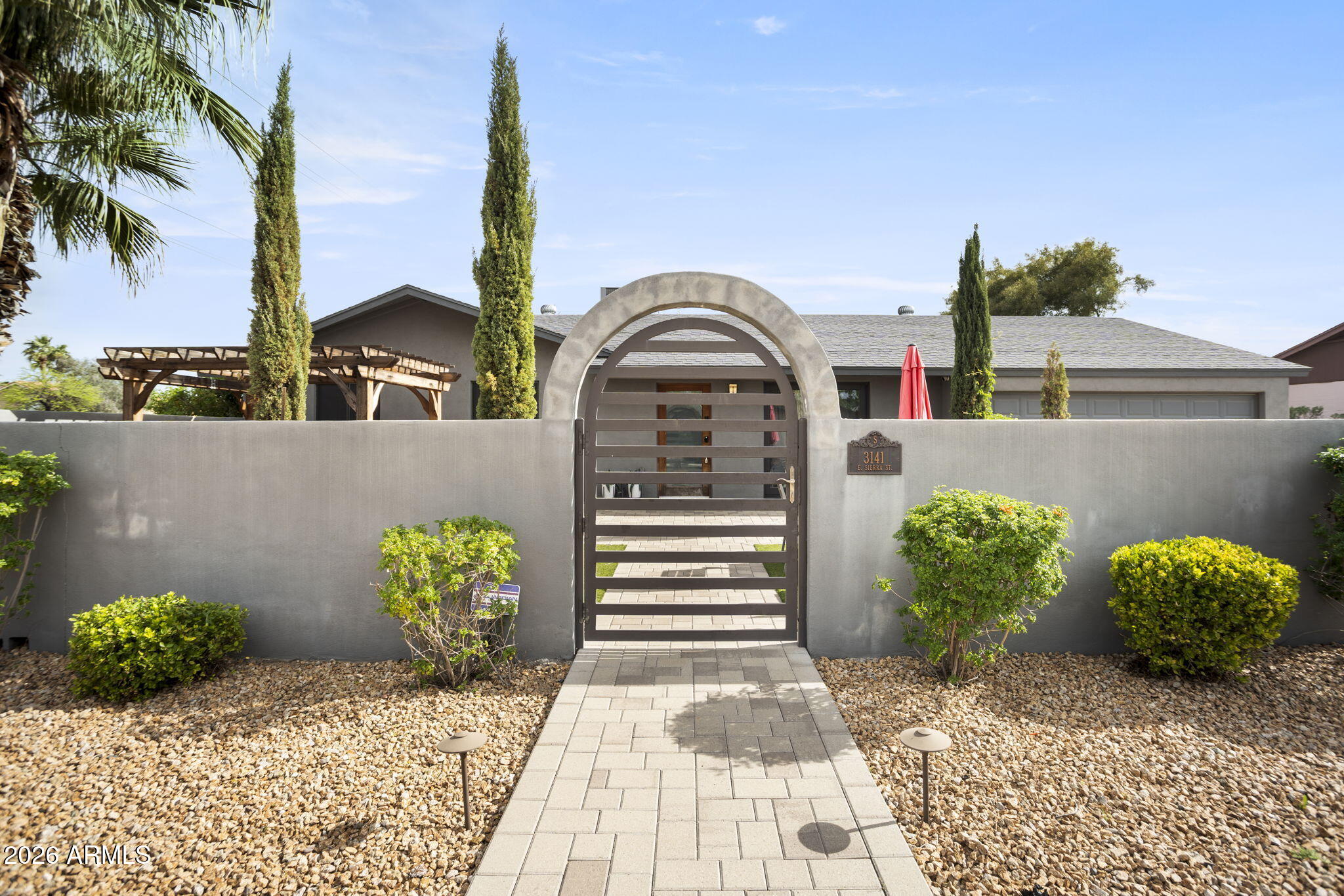 3141 E SIERRA Street