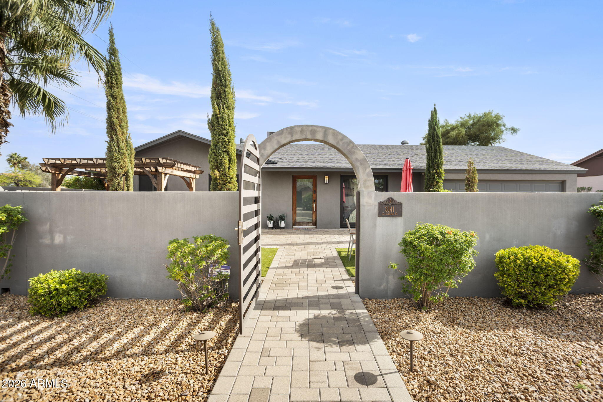 3141 E SIERRA Street