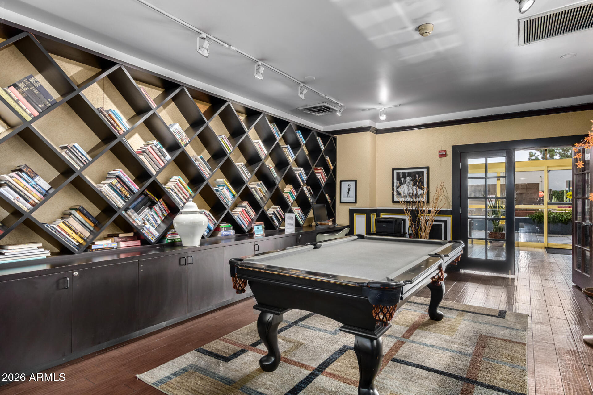 LANDMARK TOWERS CONDOMINIUM - Residential