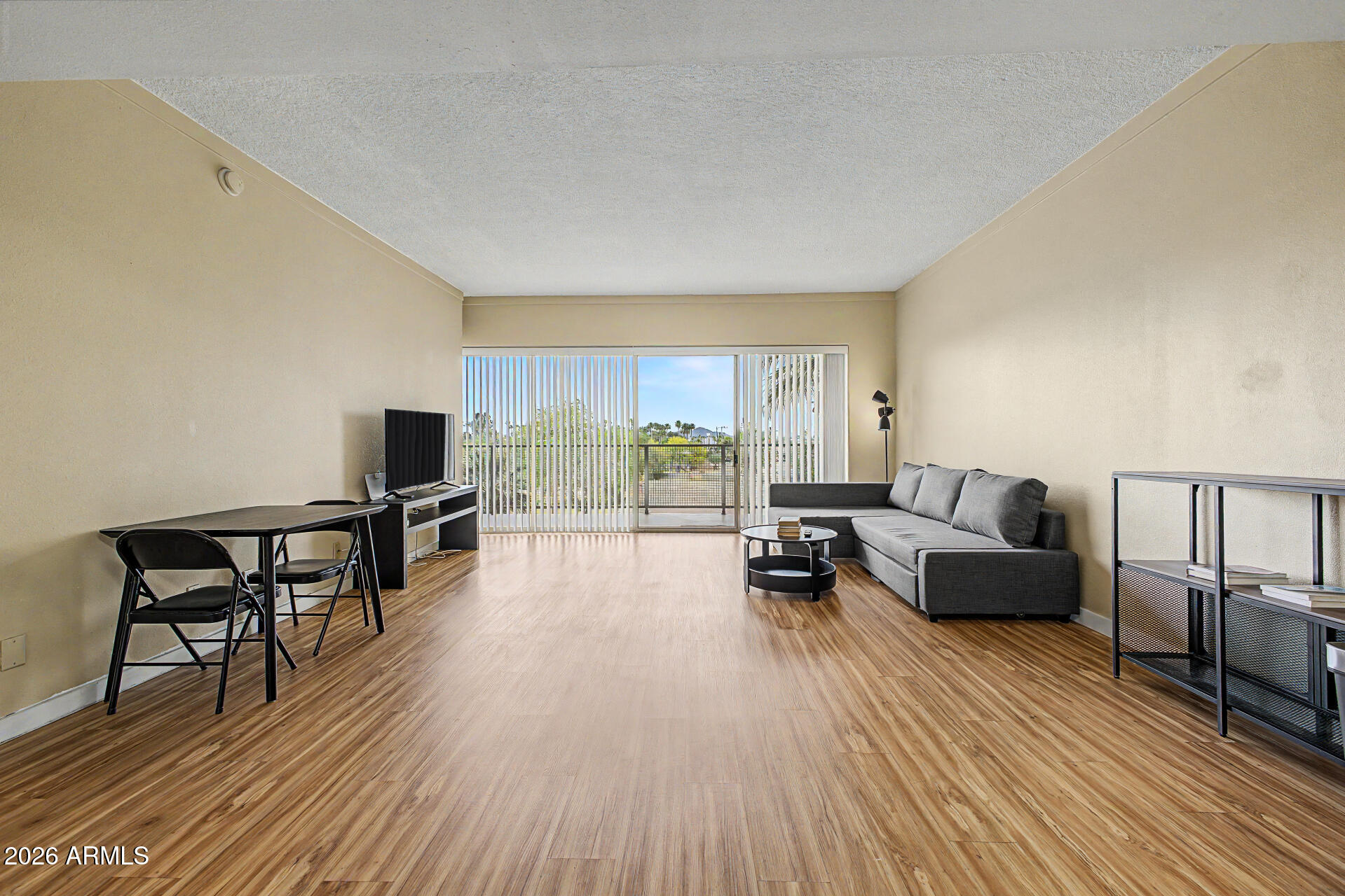 4750 N CENTRAL Avenue 3R