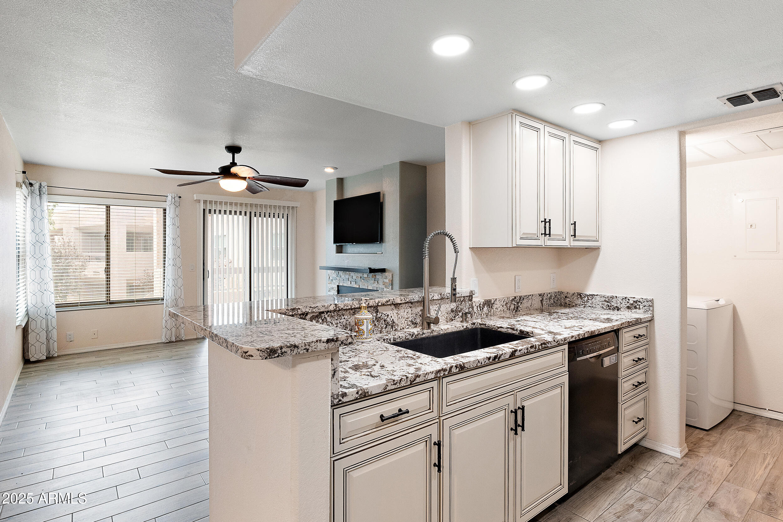 14645 N FOUNTAIN HILLS Boulevard 224