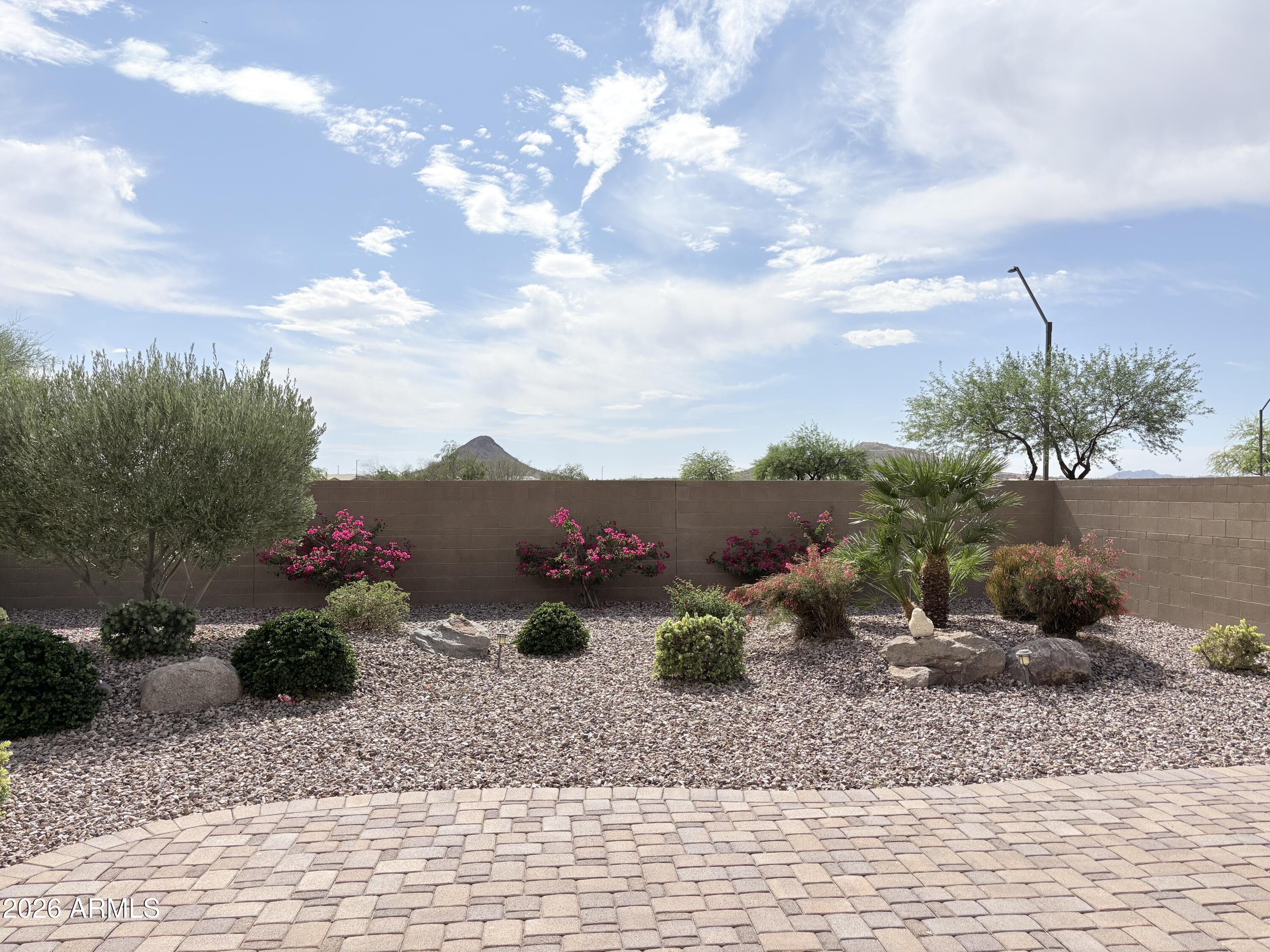 3900 N COTTONWOOD Drive