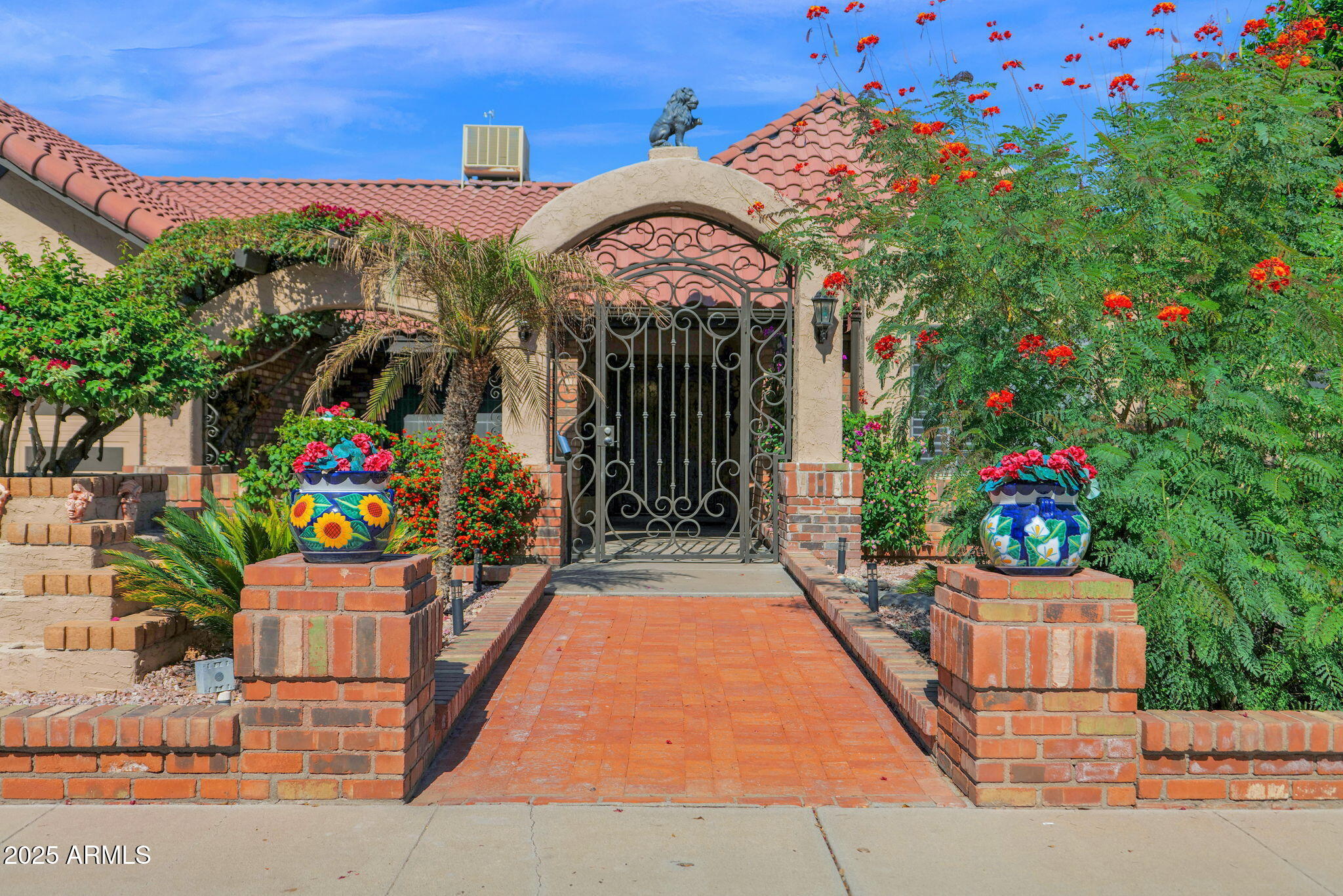 1114 W Meseto Avenue