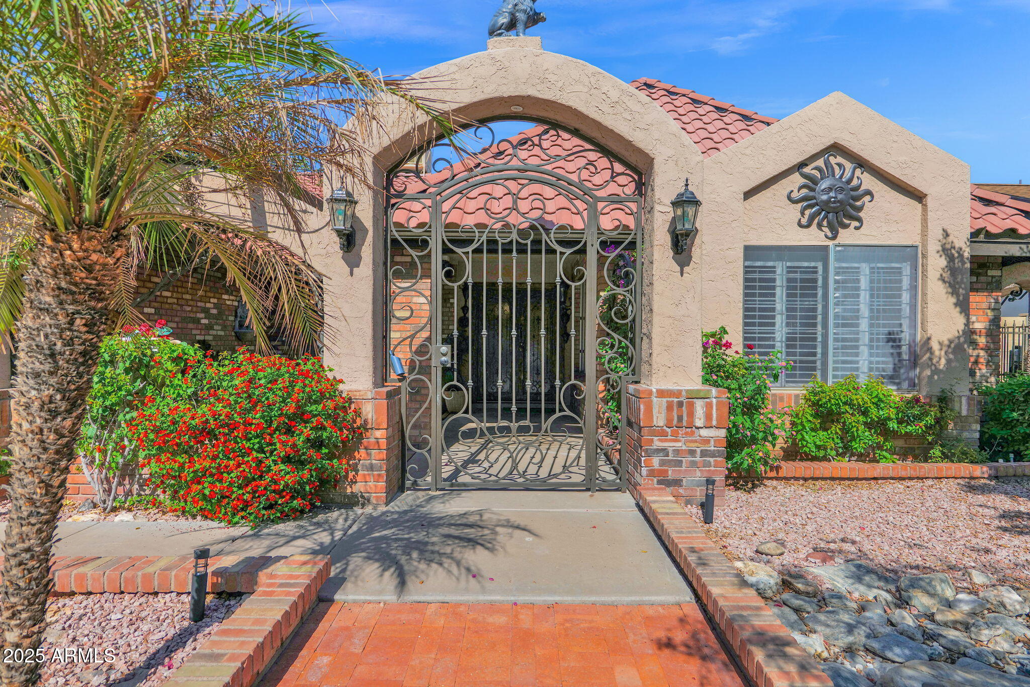 1114 W Meseto Avenue