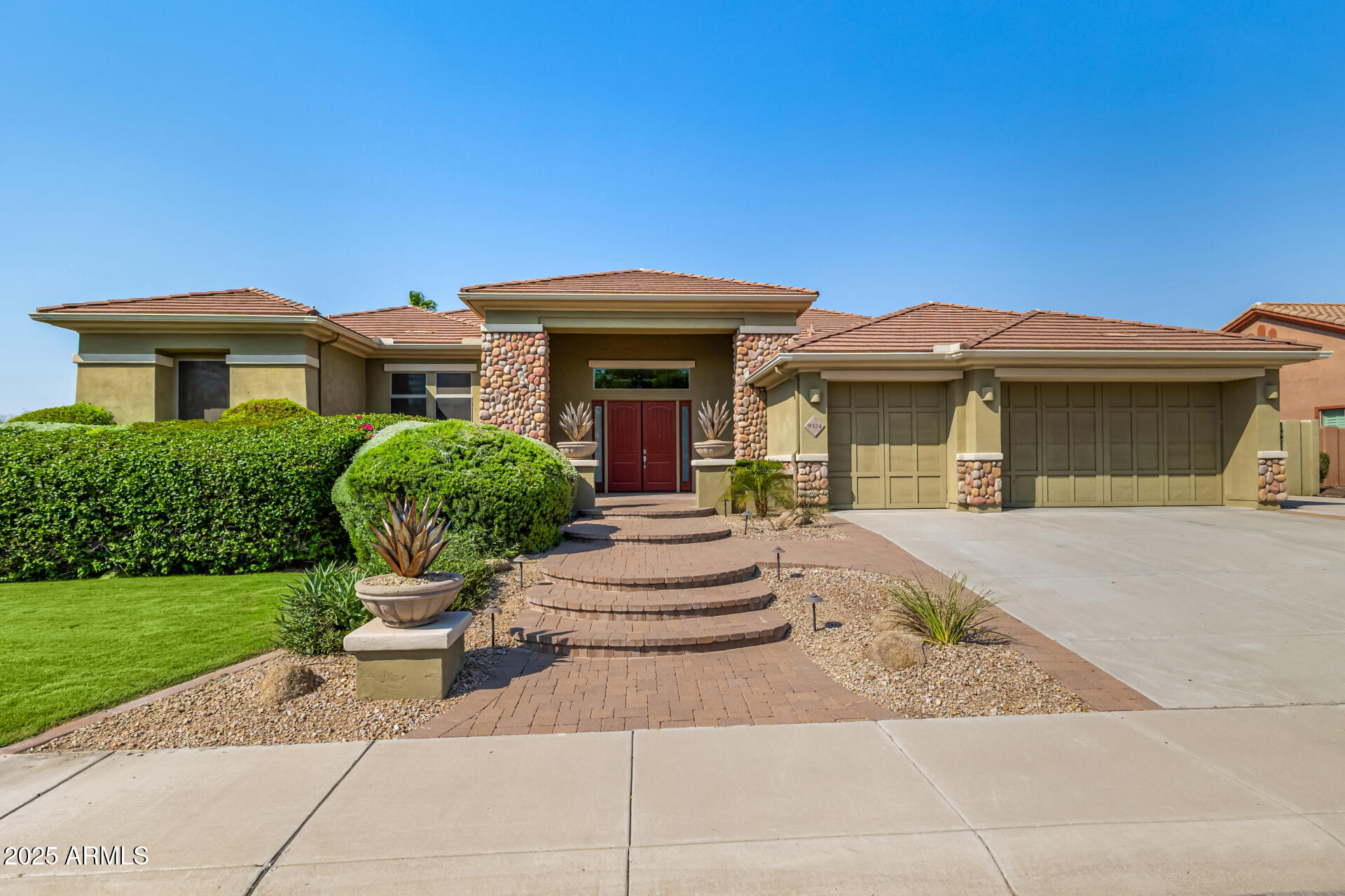 9324 W MOLLY Lane