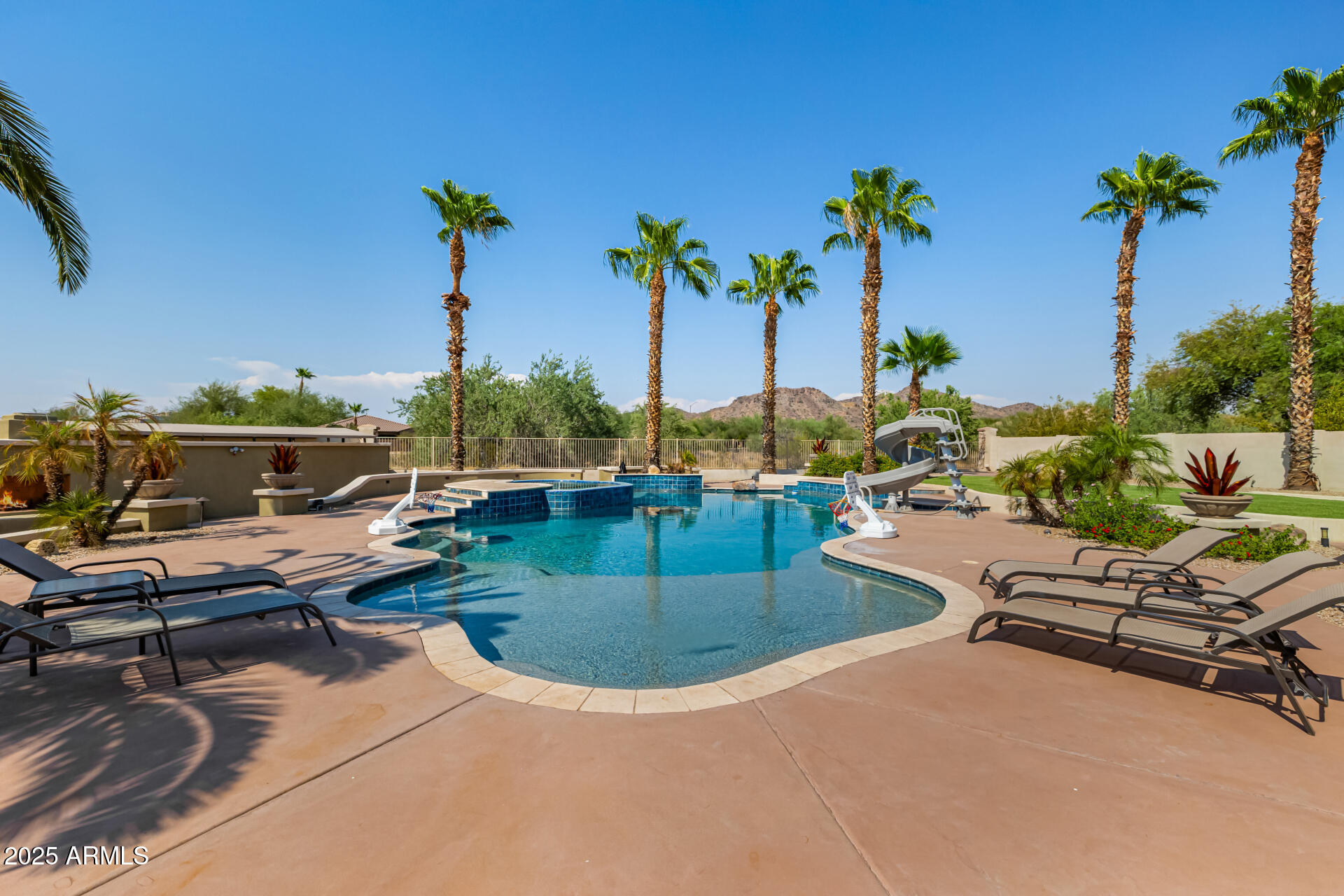9324 W MOLLY Lane