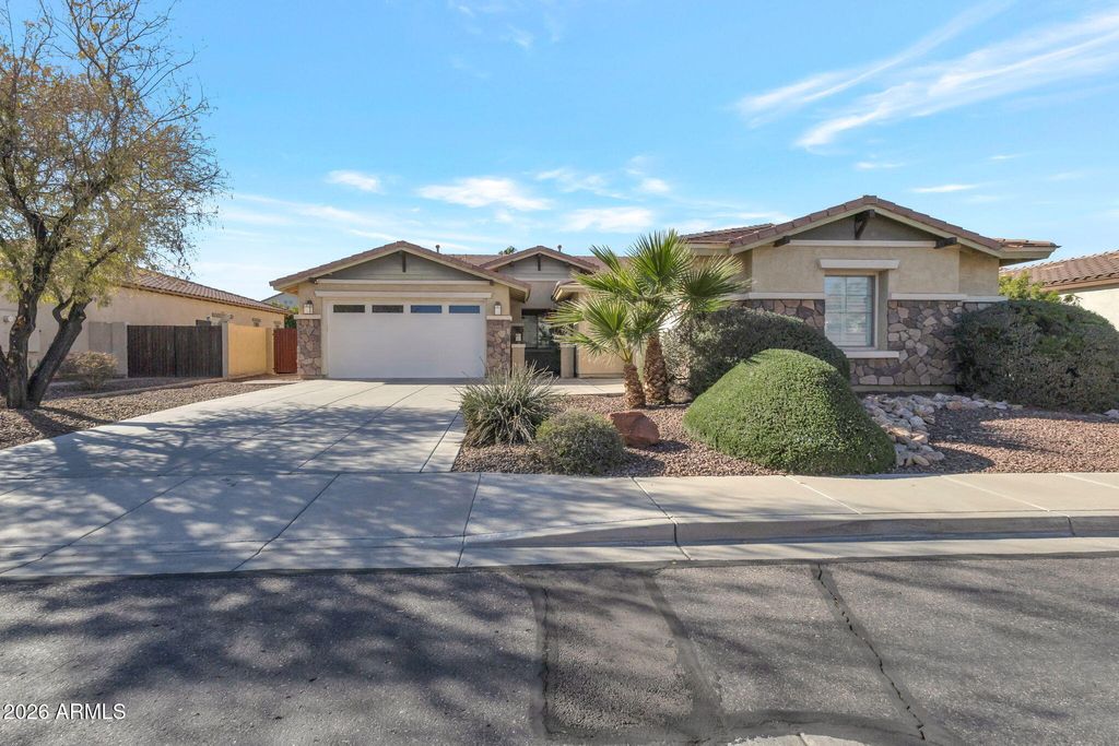 Photo of 3380 S Holguin Way, Chandler, AZ 85248 (MLS # 6976133)