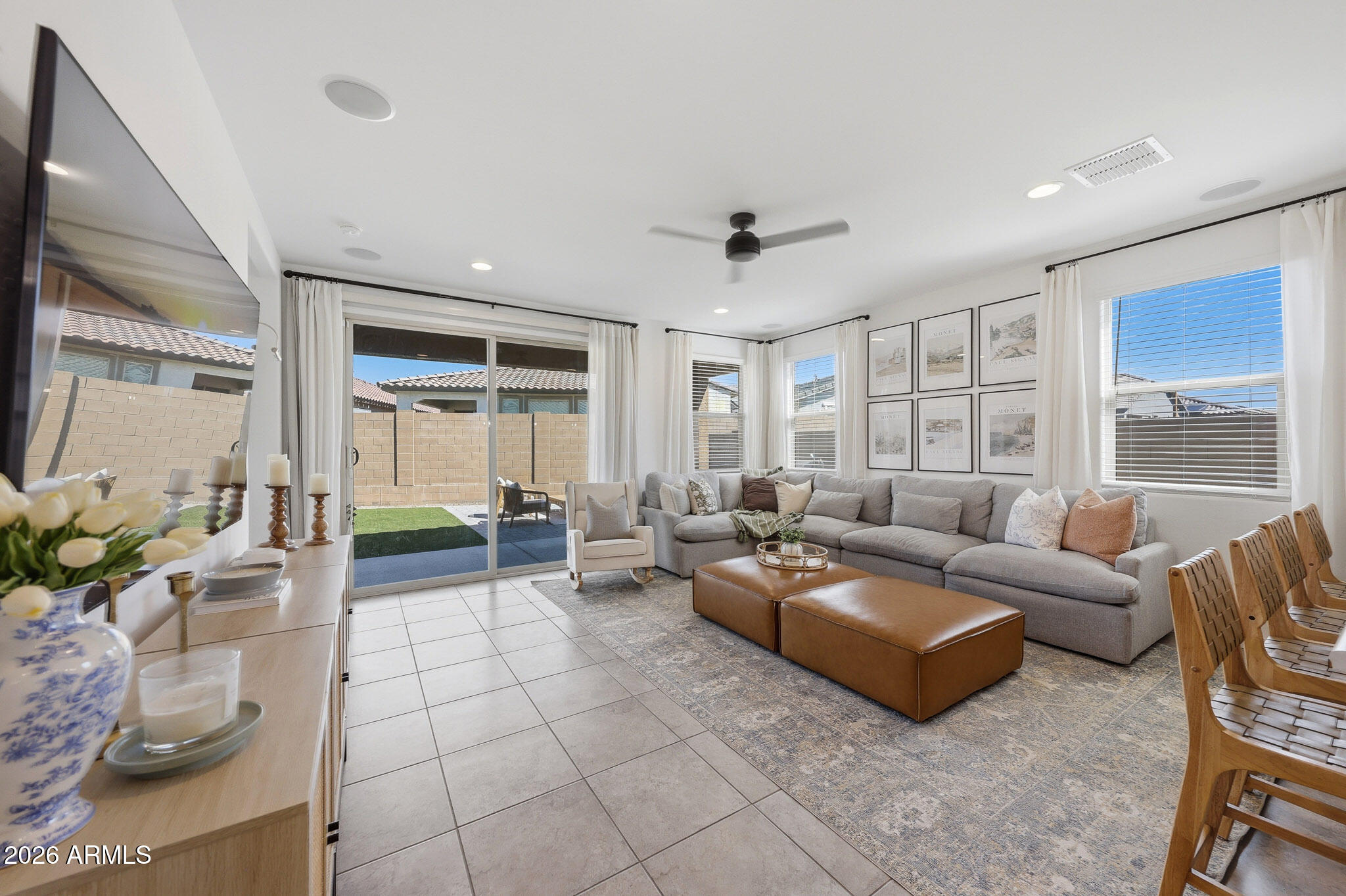 12430 W VISTA Avenue