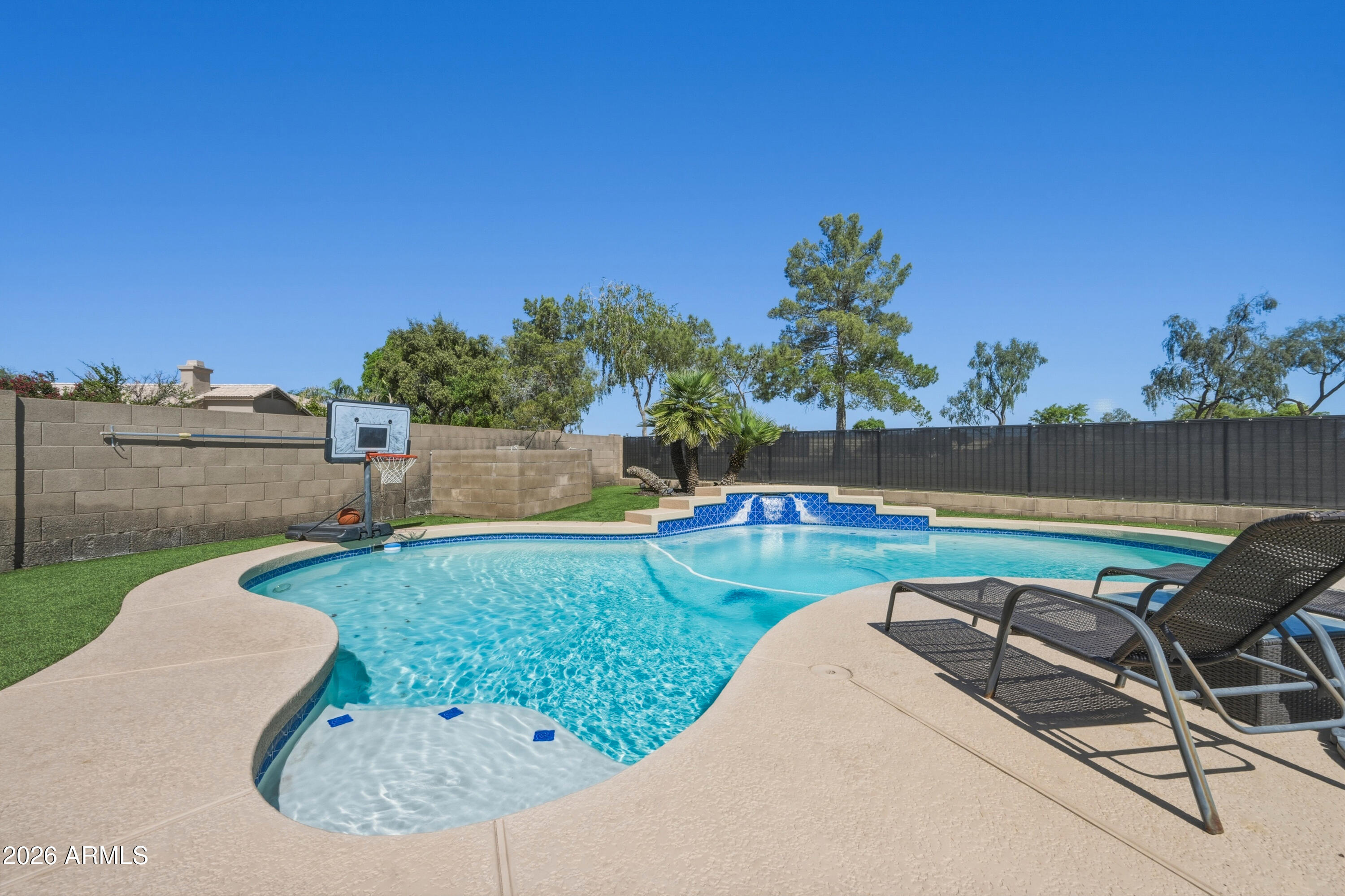 1572 E BLACK DIAMOND Drive