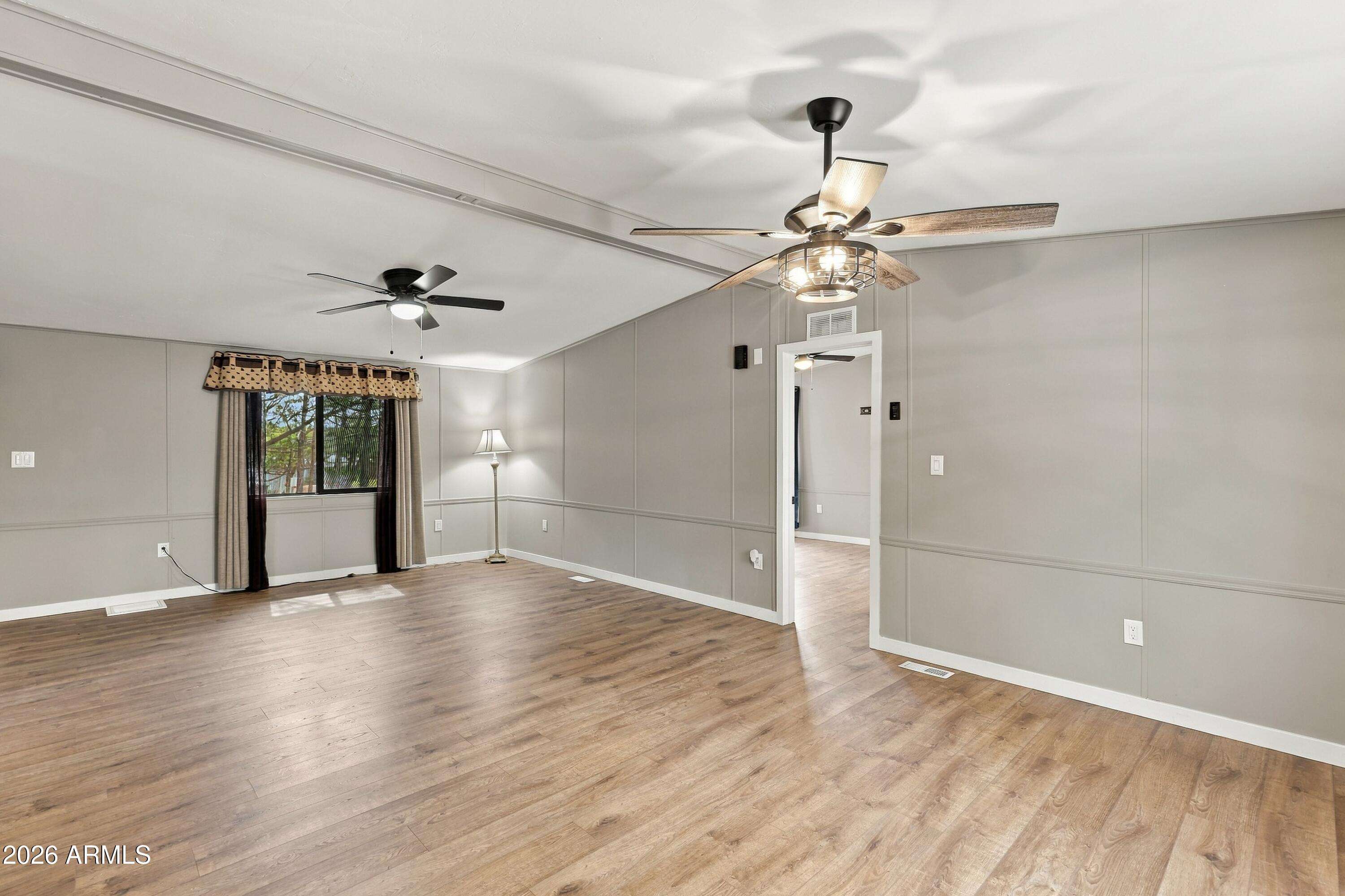 104 N Lakeshore Road