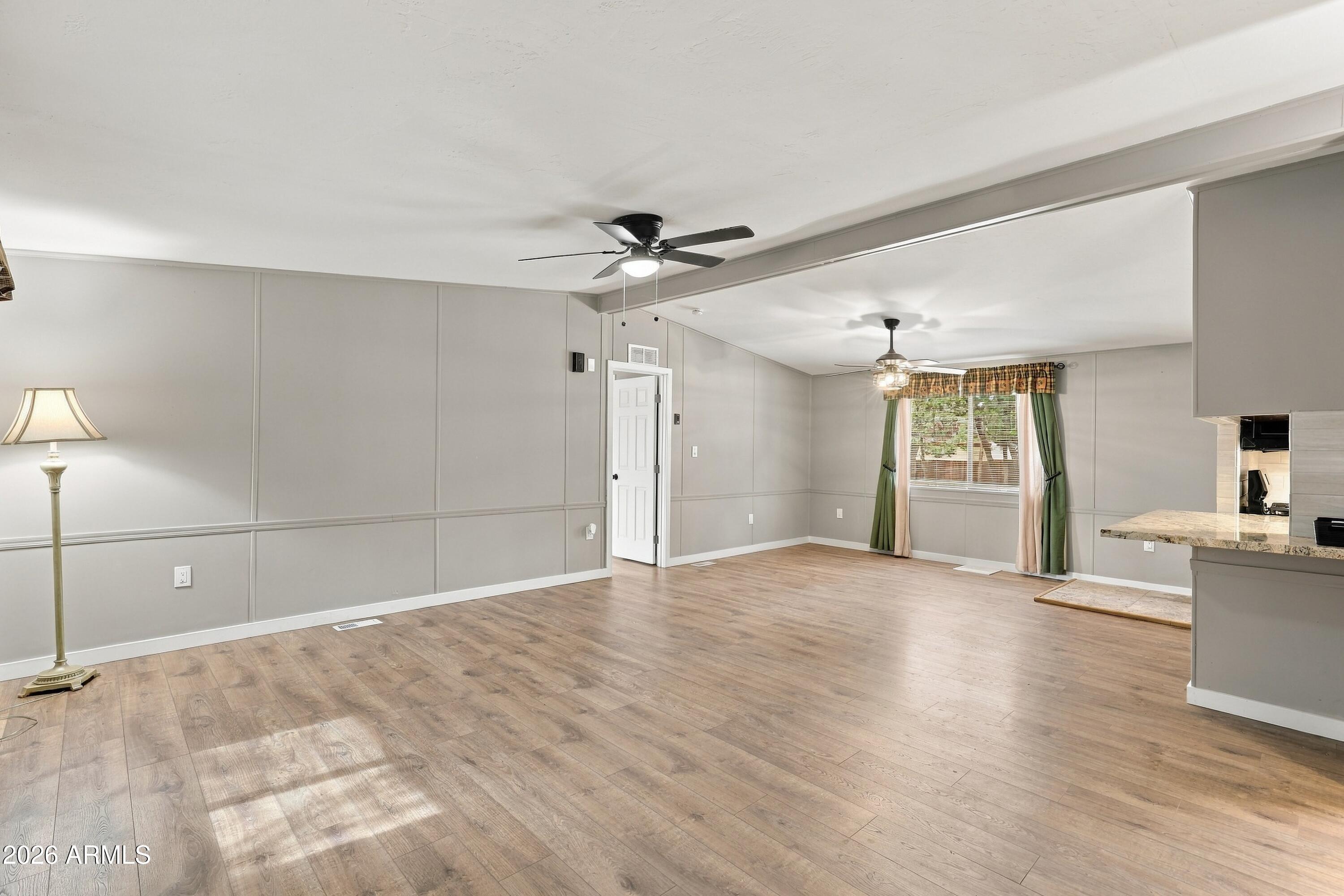 104 N Lakeshore Road