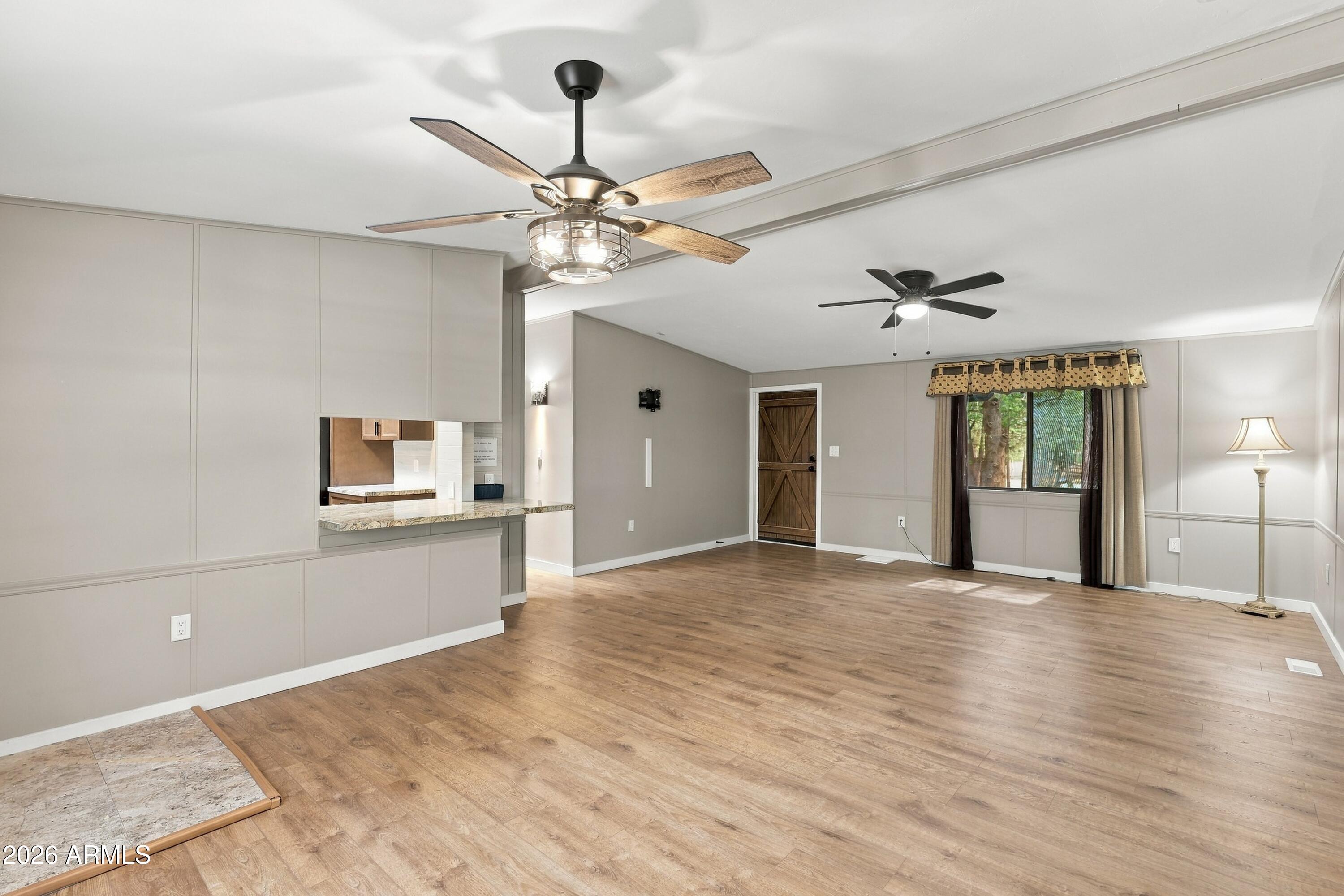 104 N Lakeshore Road