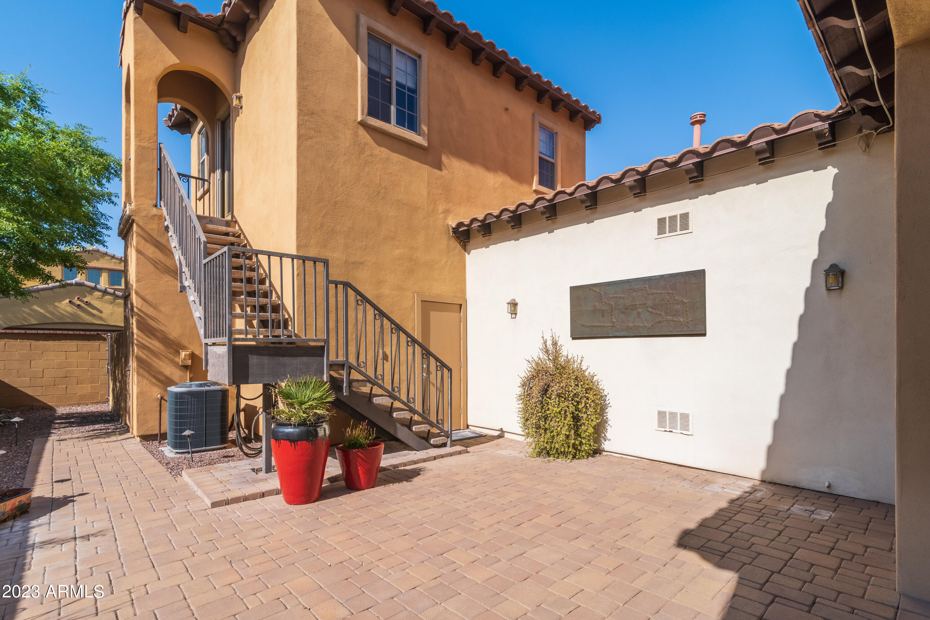 Photo 5 of 44 of 21128 W Sunrise Lane townhome