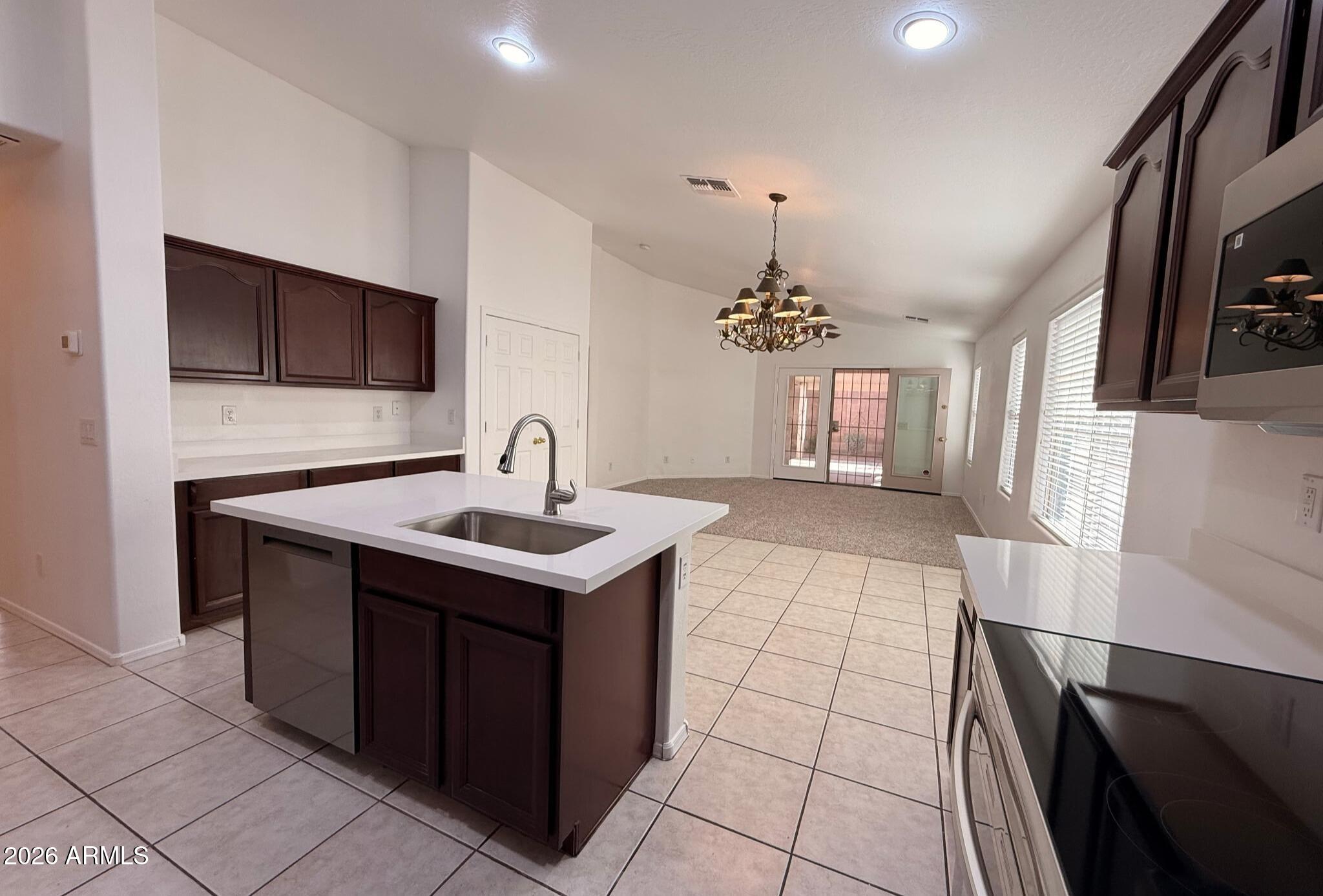 367 W HOLSTEIN Trail