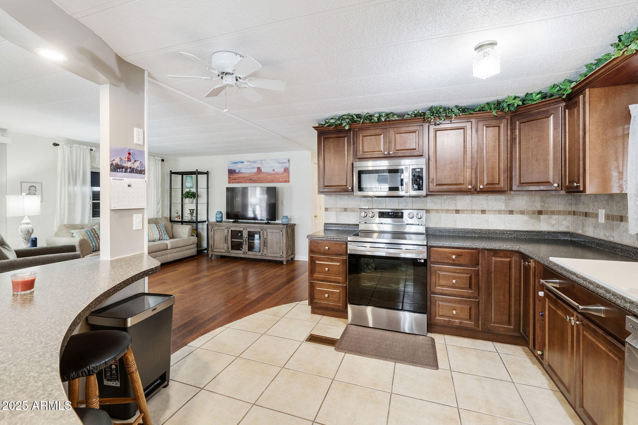 8240 E CALYPSO Avenue