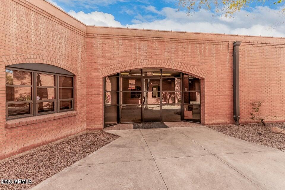 2701 N 16TH Street 108