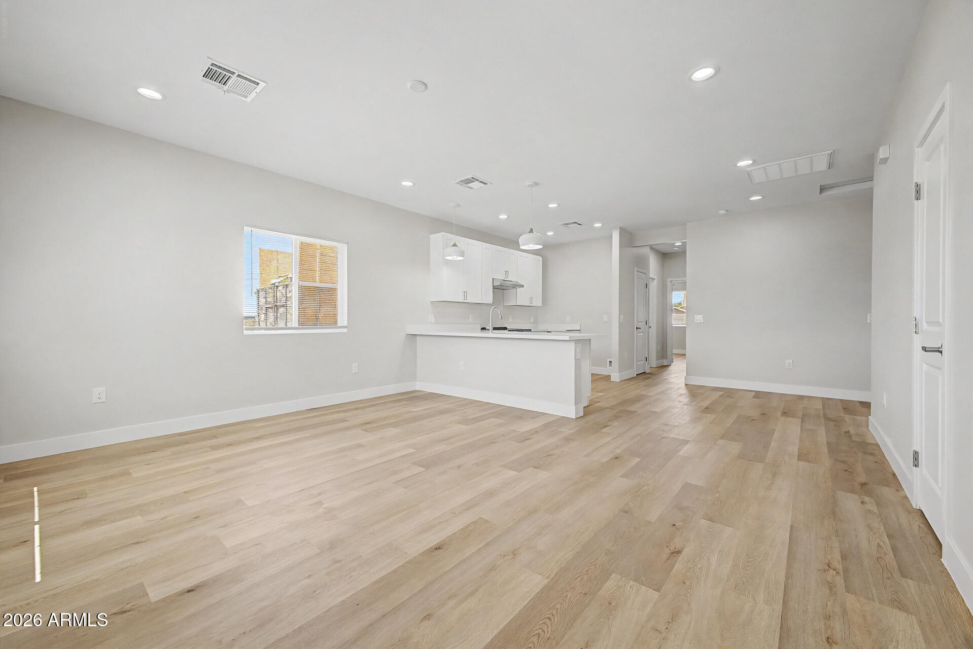 1106 E 4TH Street