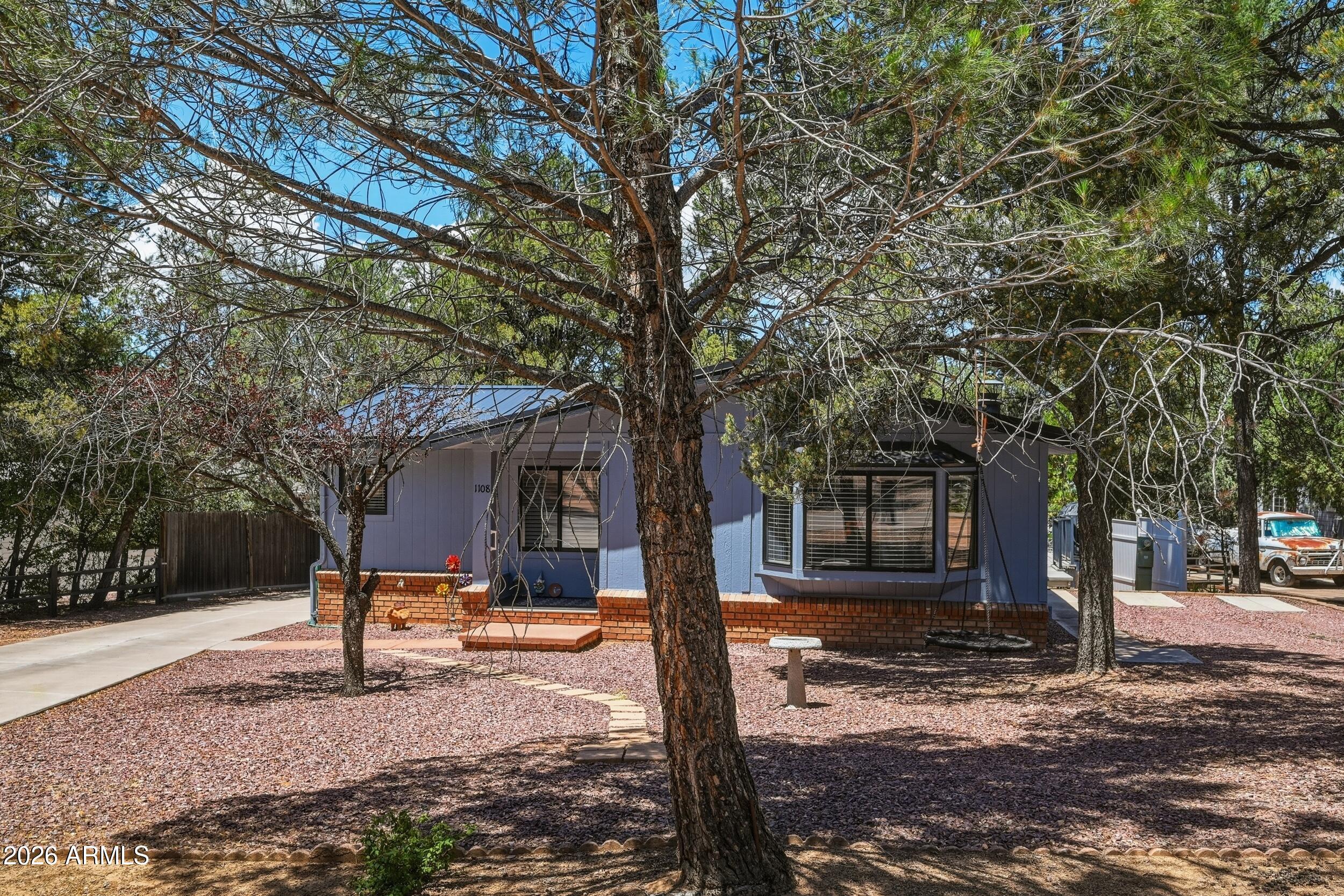 1108 N WILLIAM TELL Circle