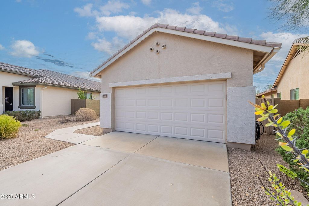 Photo of 39531 N White Tail Lane, Anthem, AZ 85086 (MLS # 6914261)