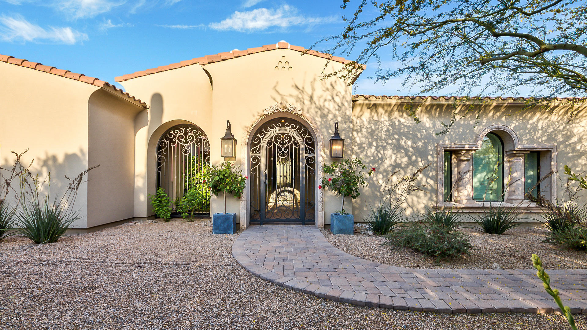 MOUNTAIN VIEW - Residential