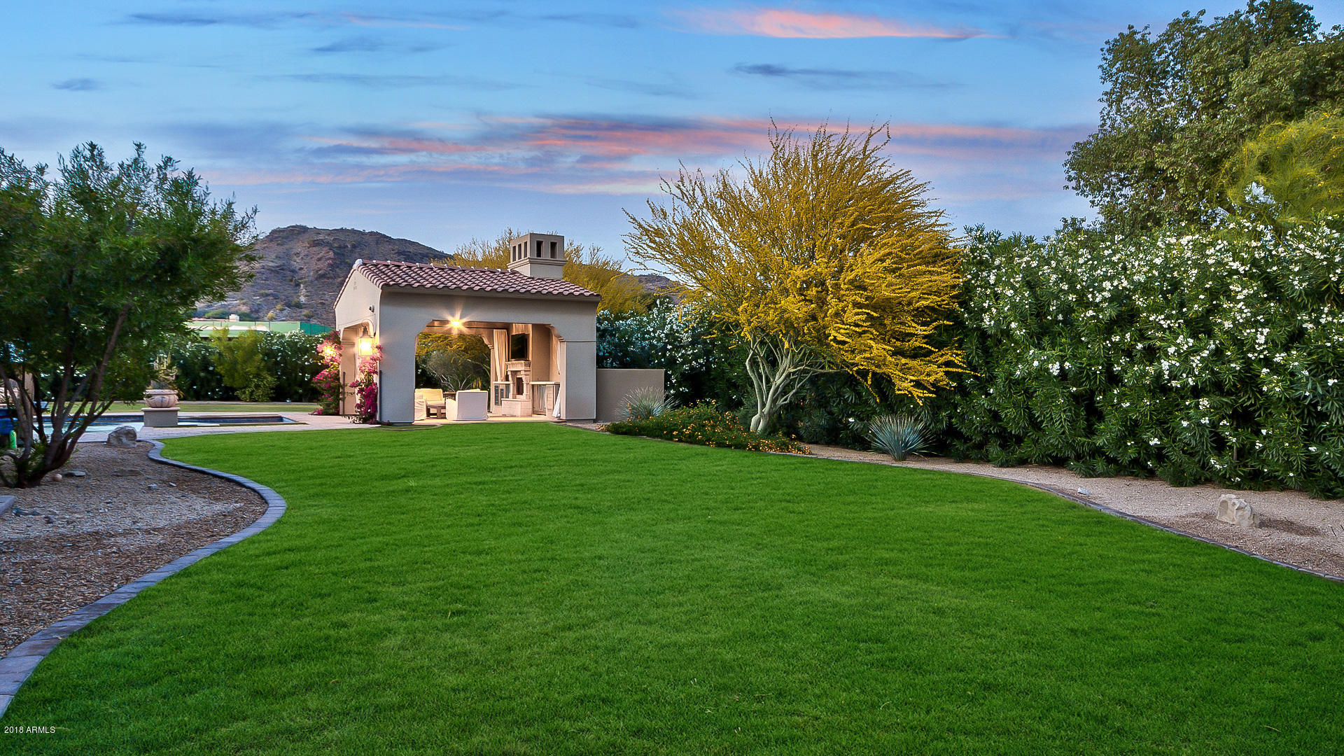 MOUNTAIN VIEW - Residential