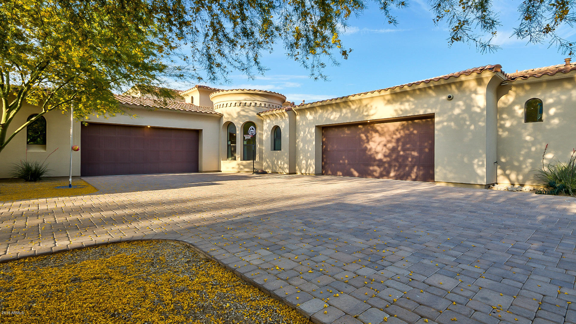 MOUNTAIN VIEW - Residential