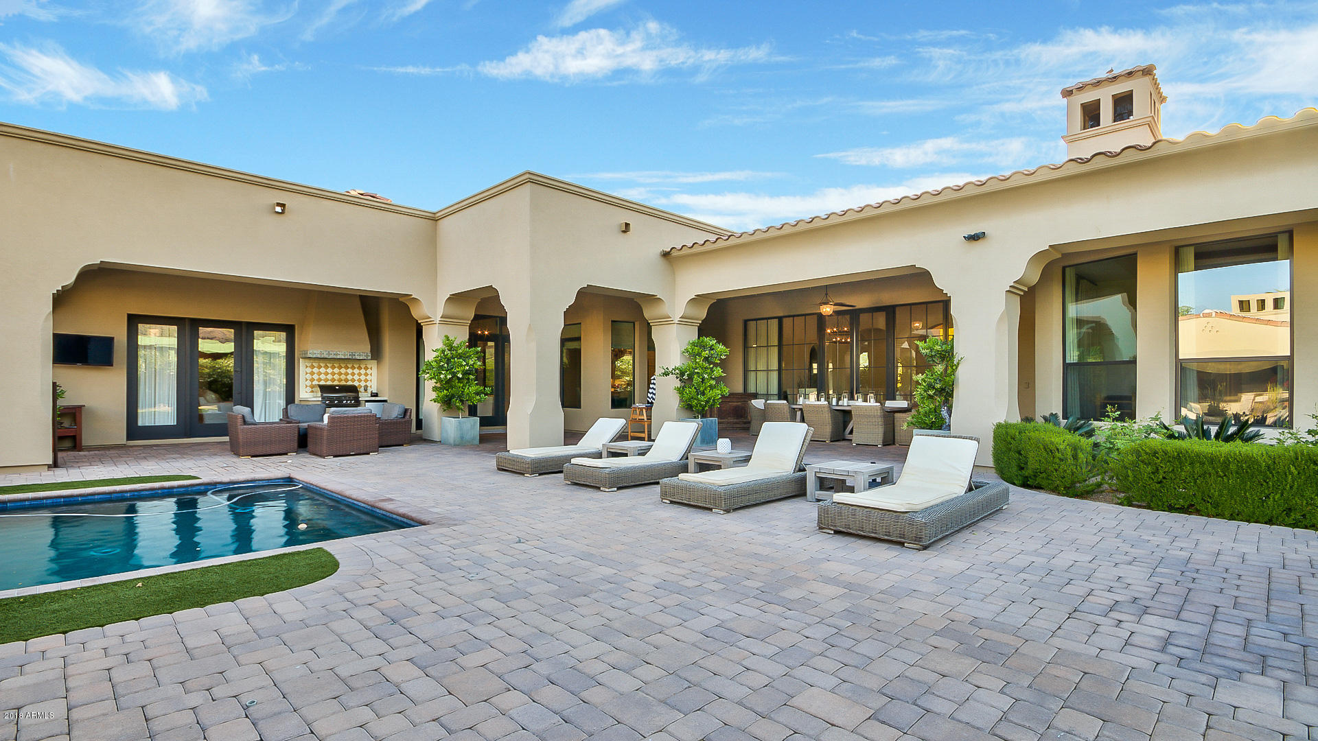 MOUNTAIN VIEW - Residential