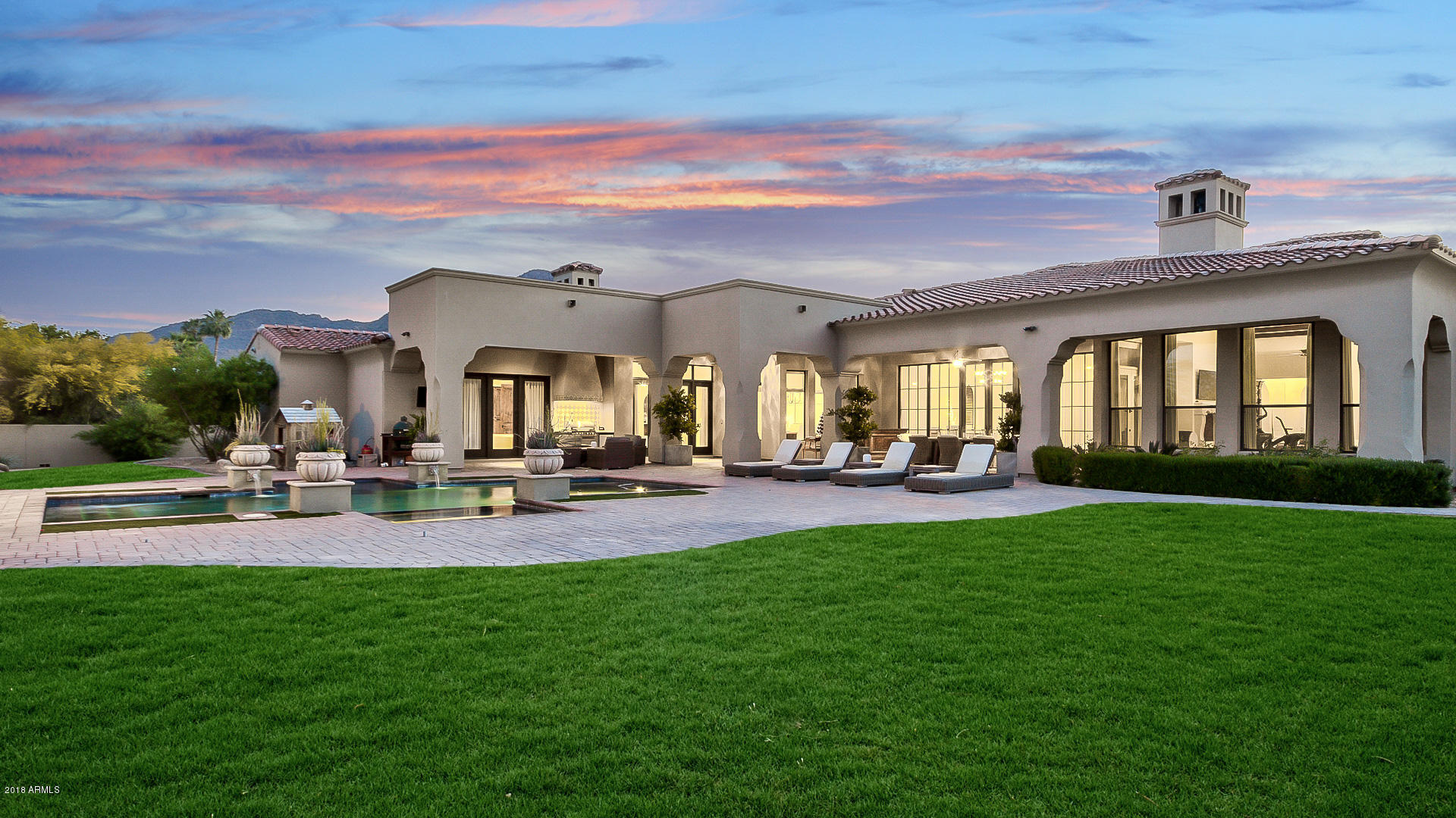 MOUNTAIN VIEW - Residential