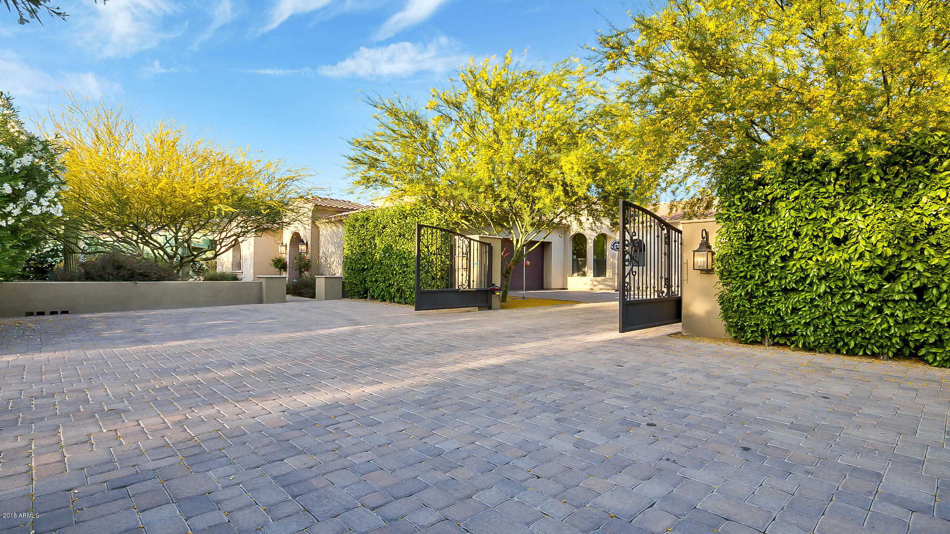 MOUNTAIN VIEW - Residential