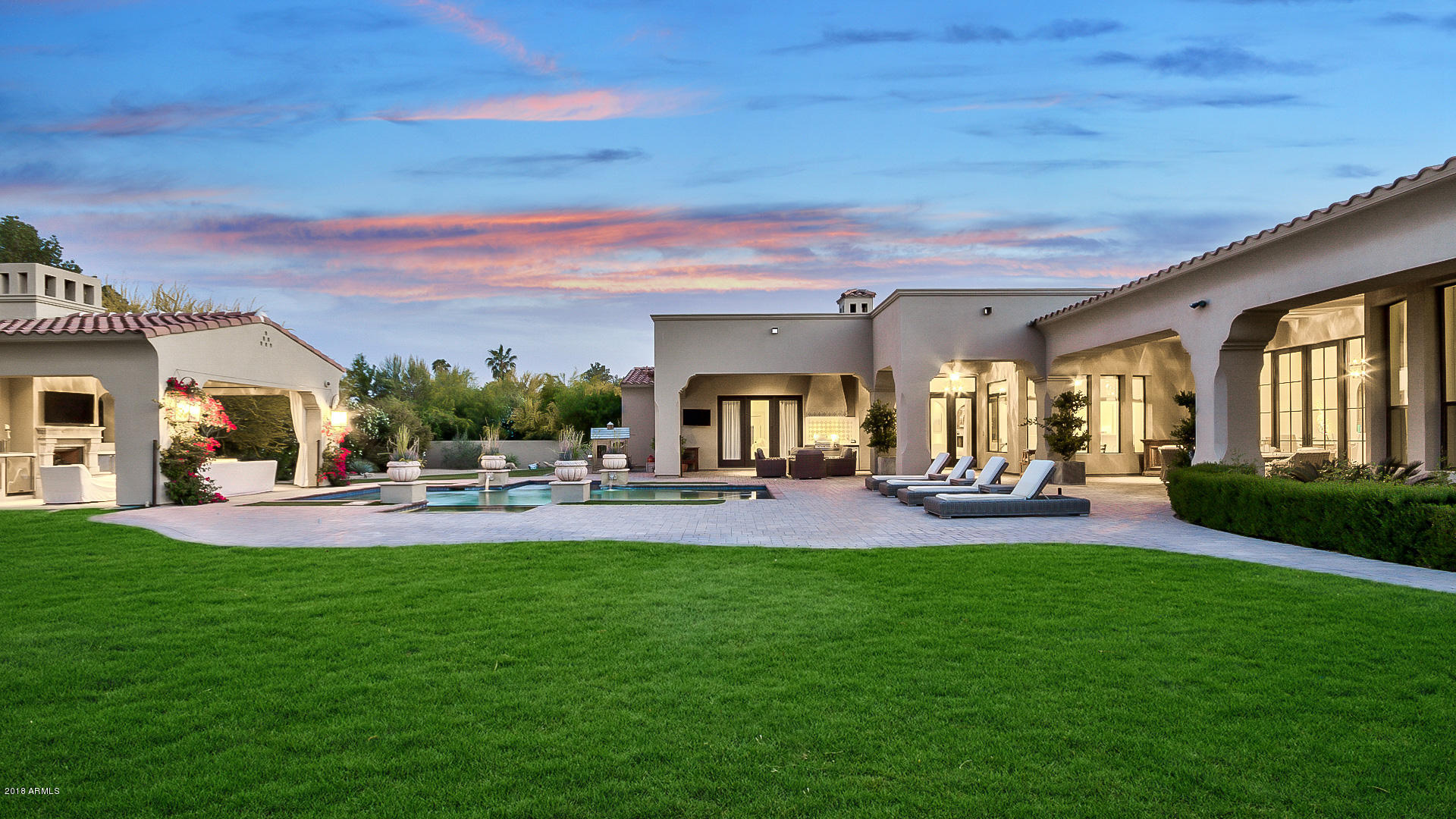 MOUNTAIN VIEW - Residential