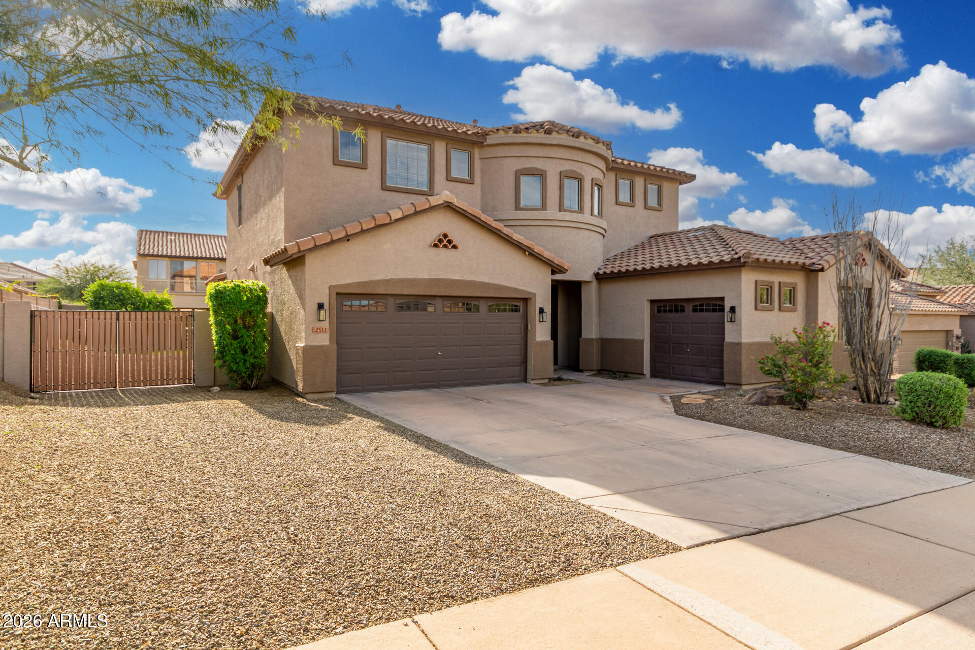 2531 W CAVALRY Drive