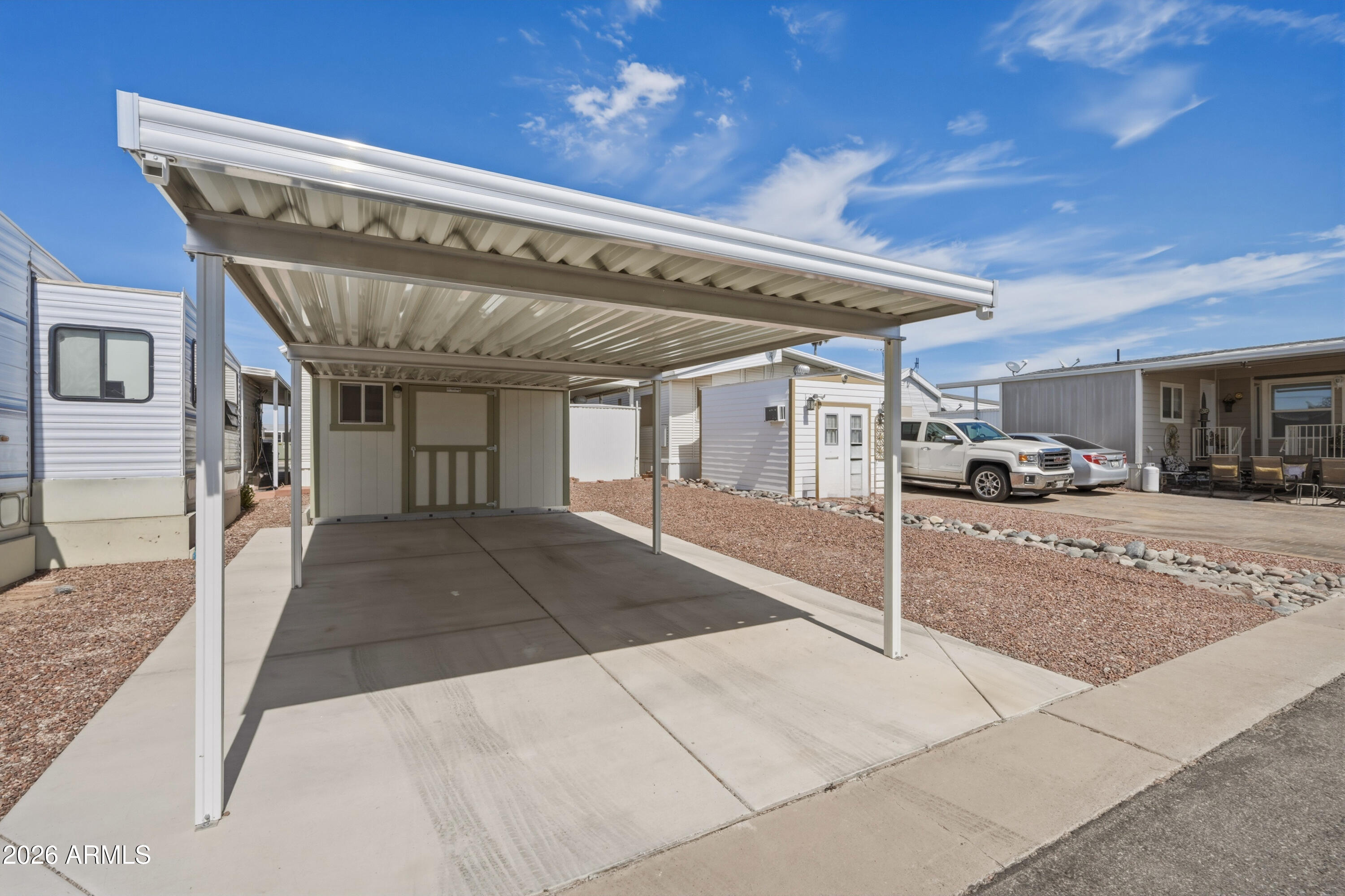 110 E MESQUITE Drive 690