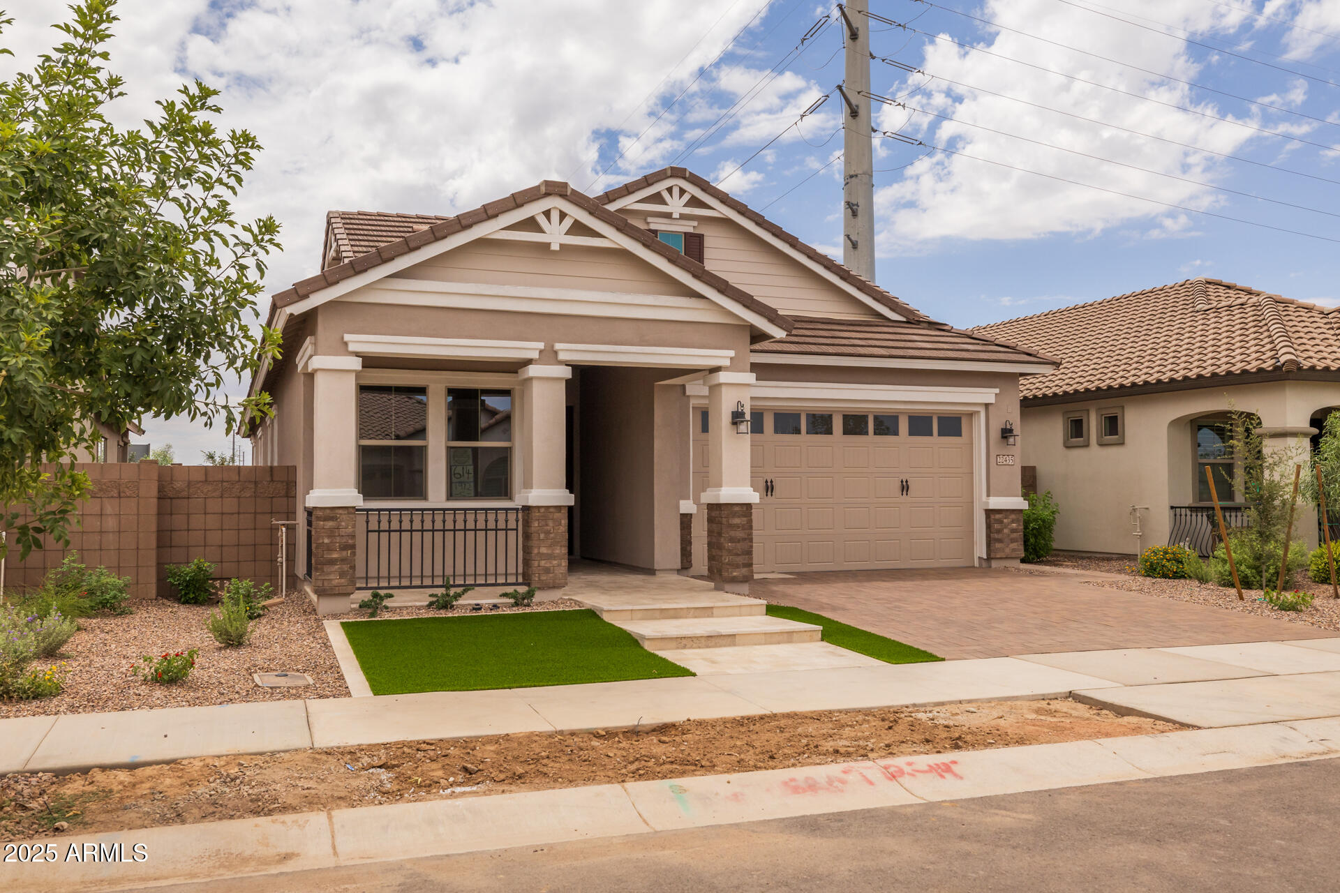 22435 E Oriole Way