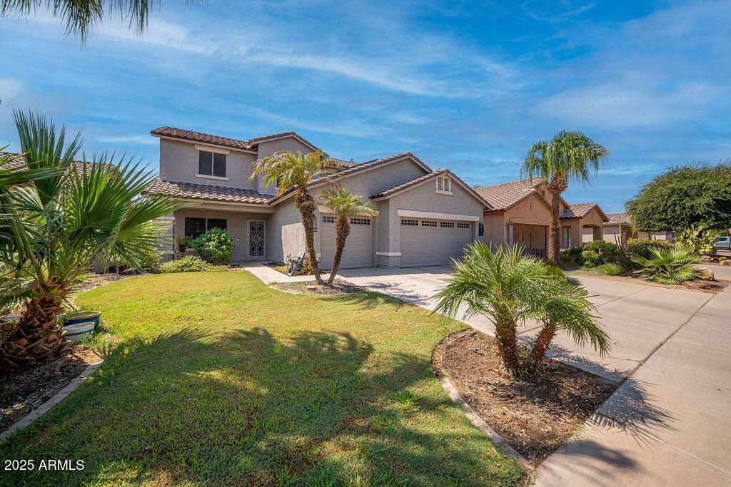Photo of 12825 W Whitton Avenue, Avondale, AZ 85392 (MLS # 6909567)