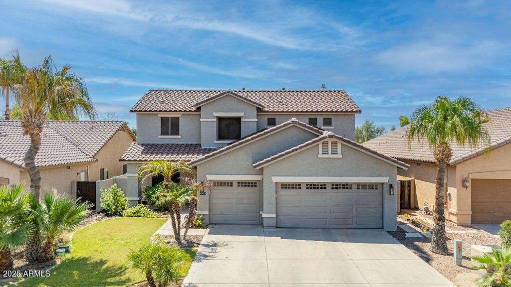 Photo of 12825 W Whitton Avenue, Avondale, AZ 85392 (MLS # 6909567)