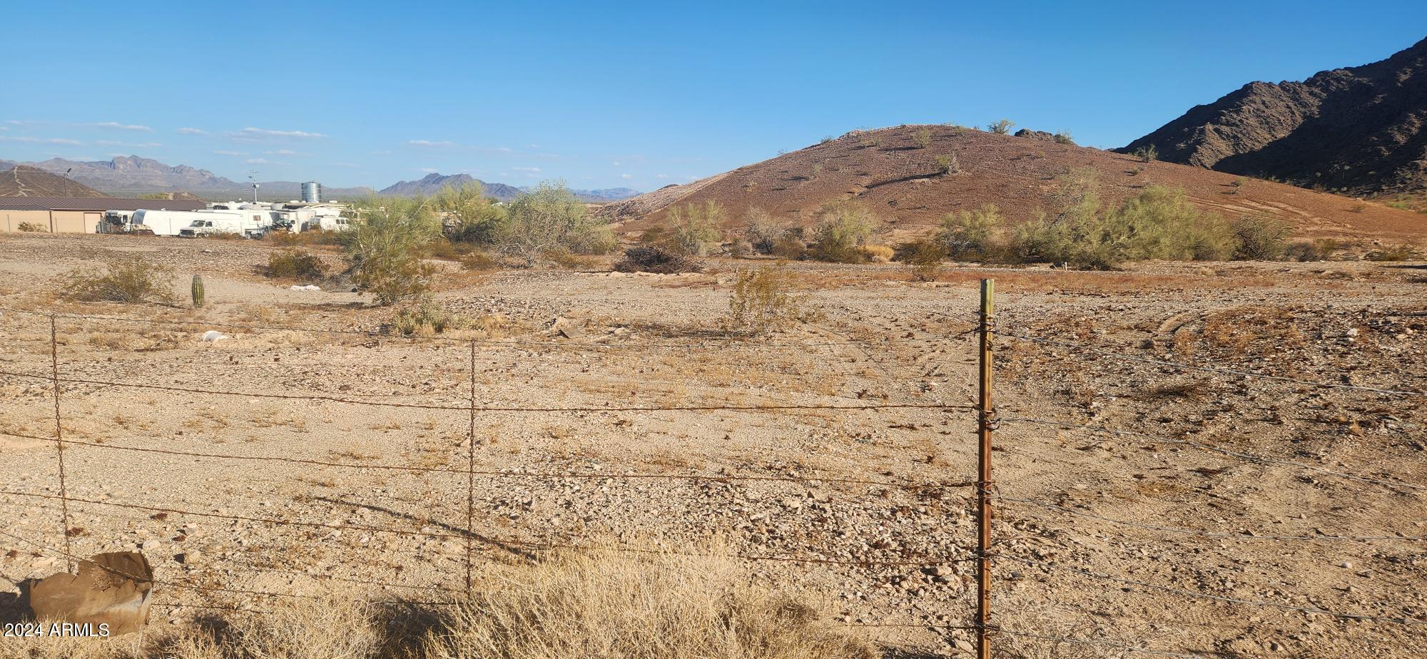 1925 W Dome Rock Road -