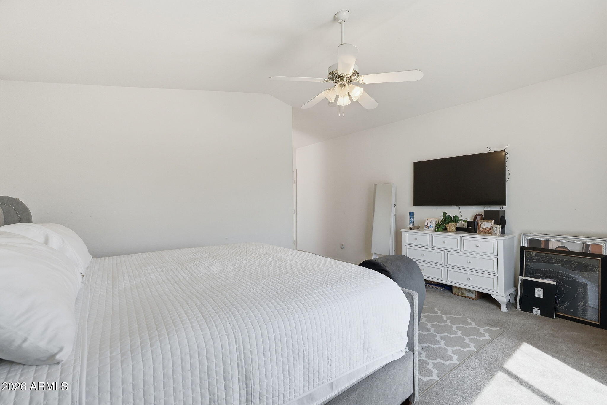 SOUTH POINT - Residential