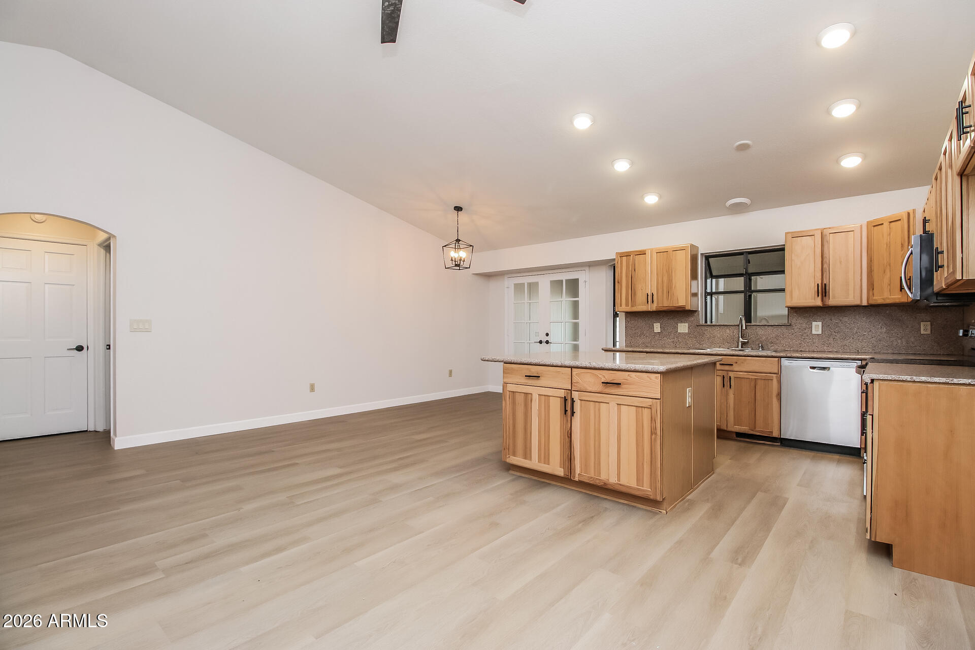 3961 N VAL VISTA Road